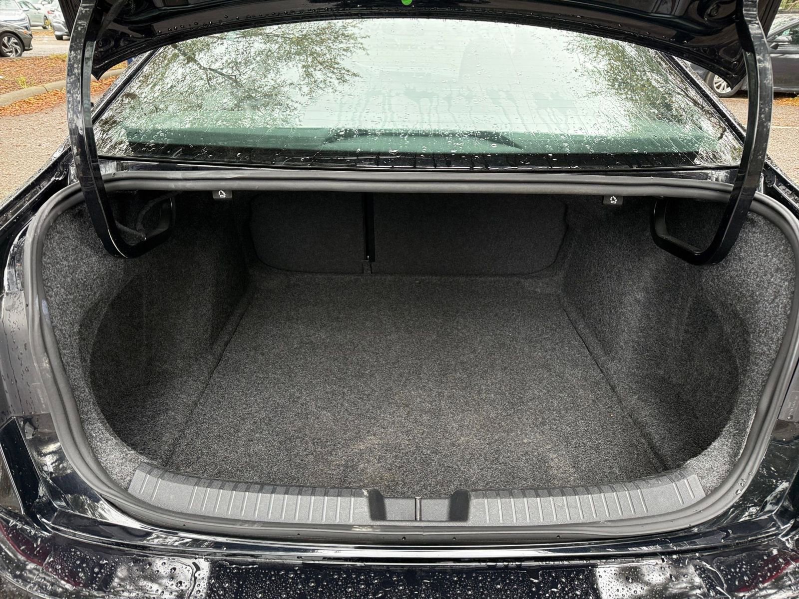 Thumbnail: 2025 Volkswagen Jetta - 25