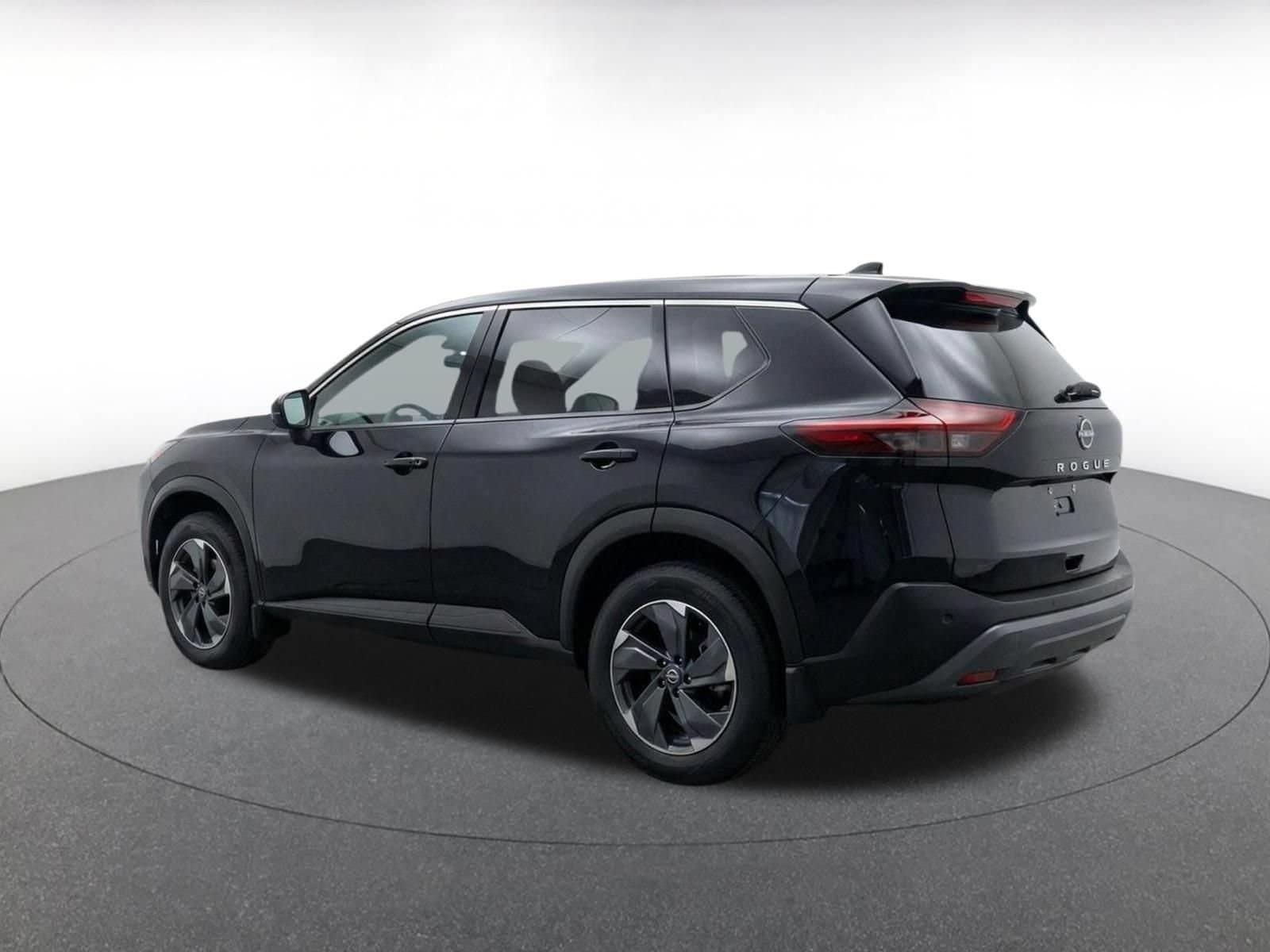 Thumbnail: 2025 Nissan Rogue - 5