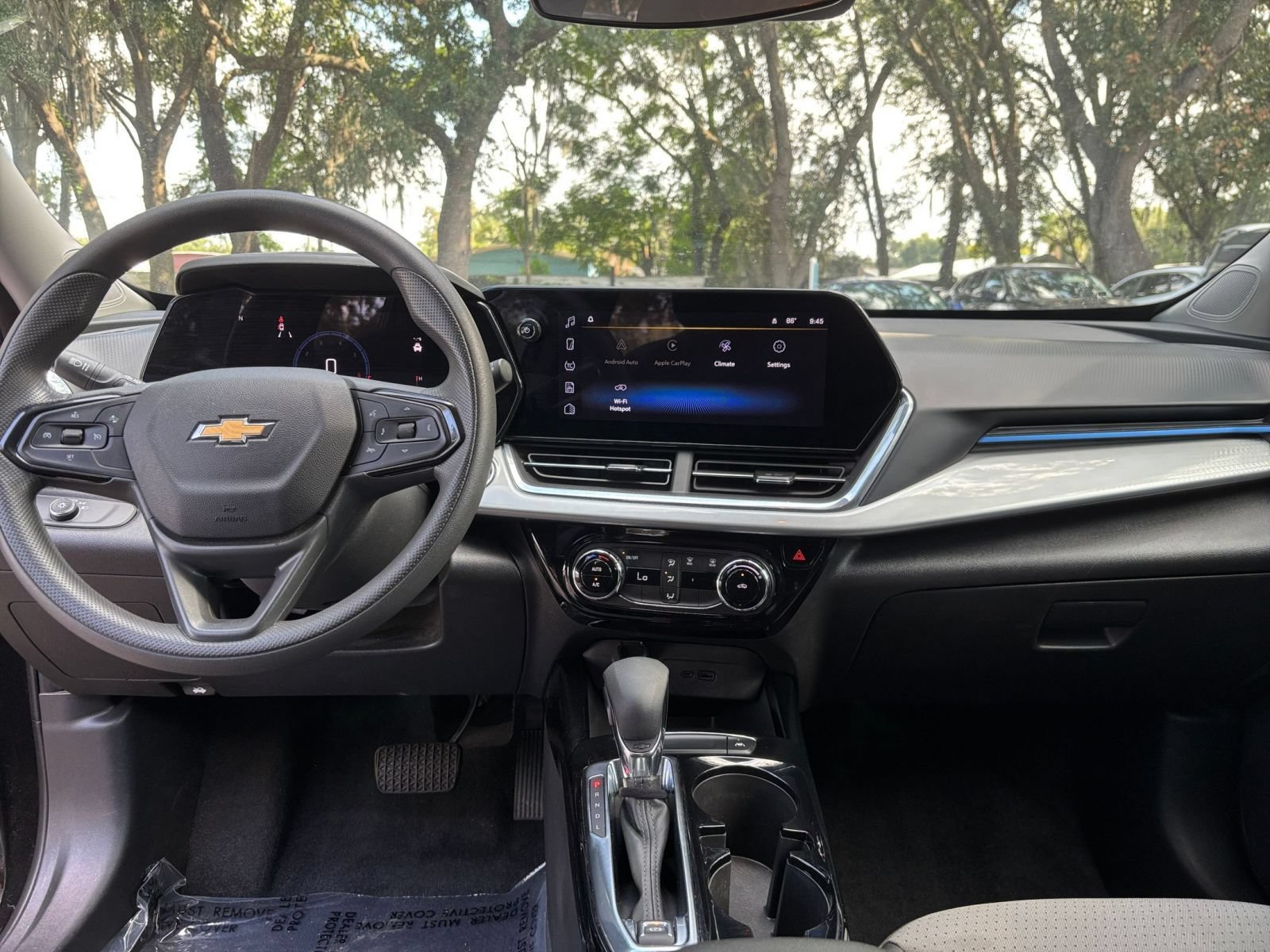 Thumbnail: 2025 Chevrolet Trax - 32