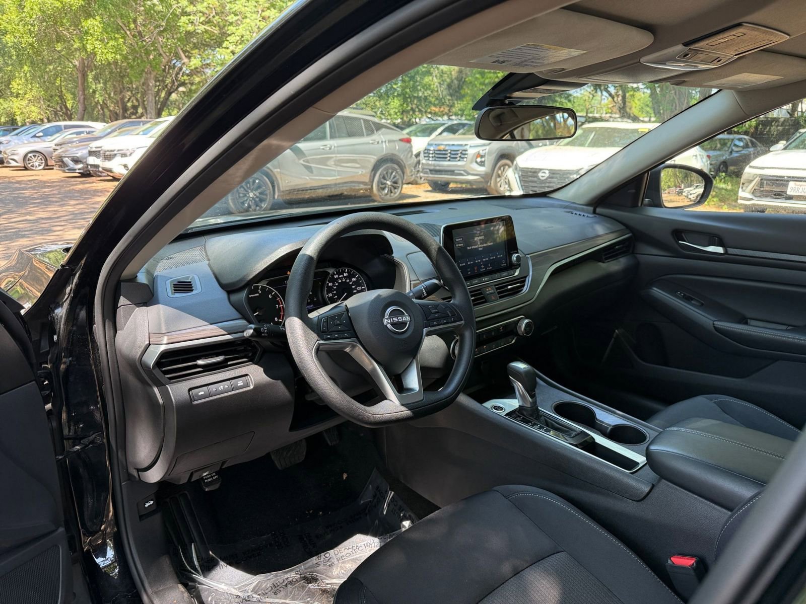 Thumbnail: 2025 Nissan Altima - 31