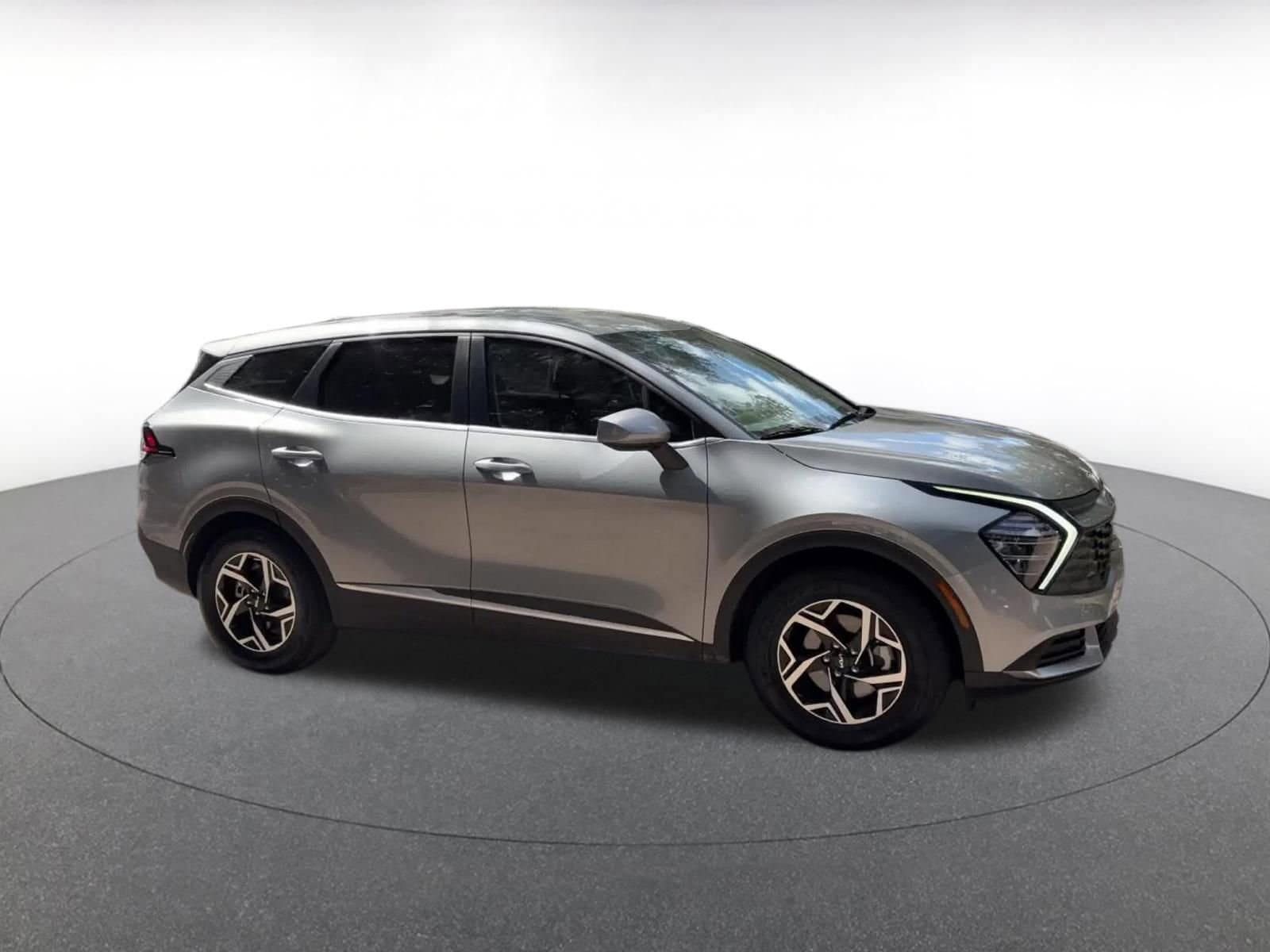 Thumbnail: 2025 Kia Sportage - 2