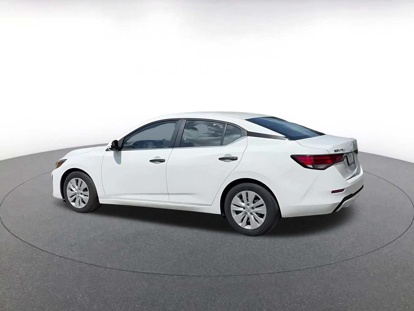 Thumbnail: 2025 Nissan Sentra - 10