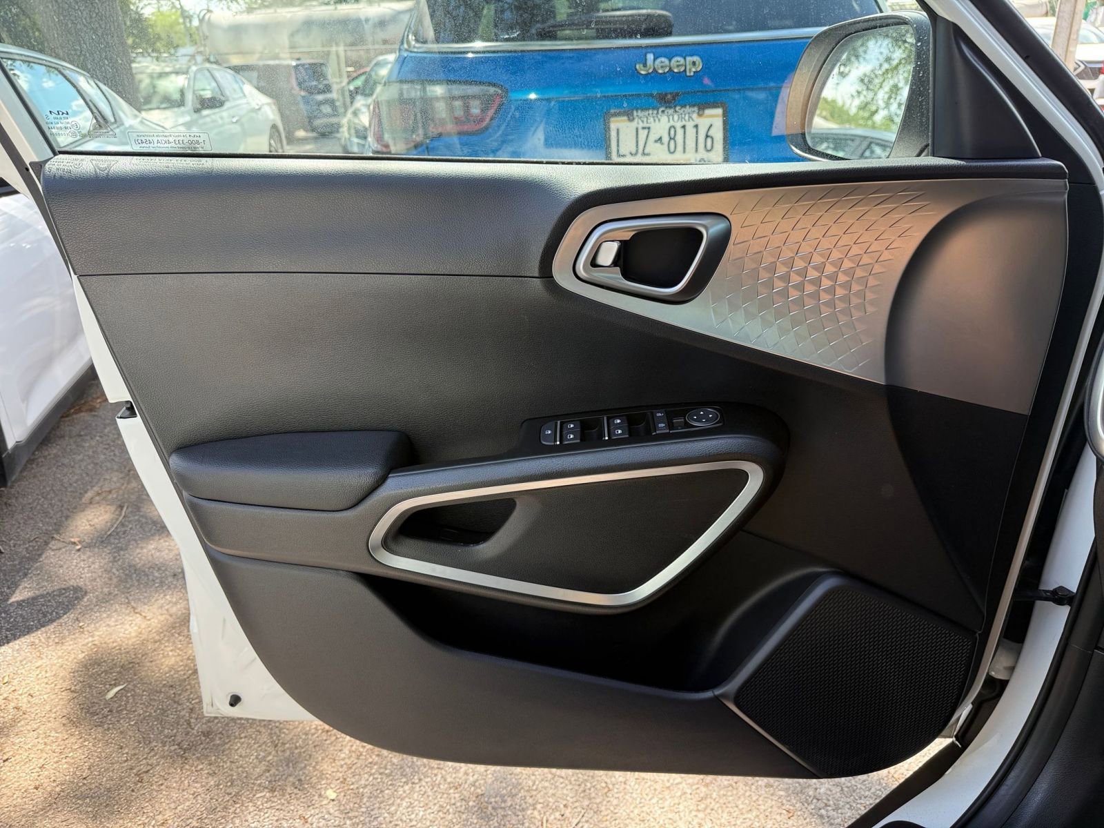 Thumbnail: 2025 Kia Soul - 18