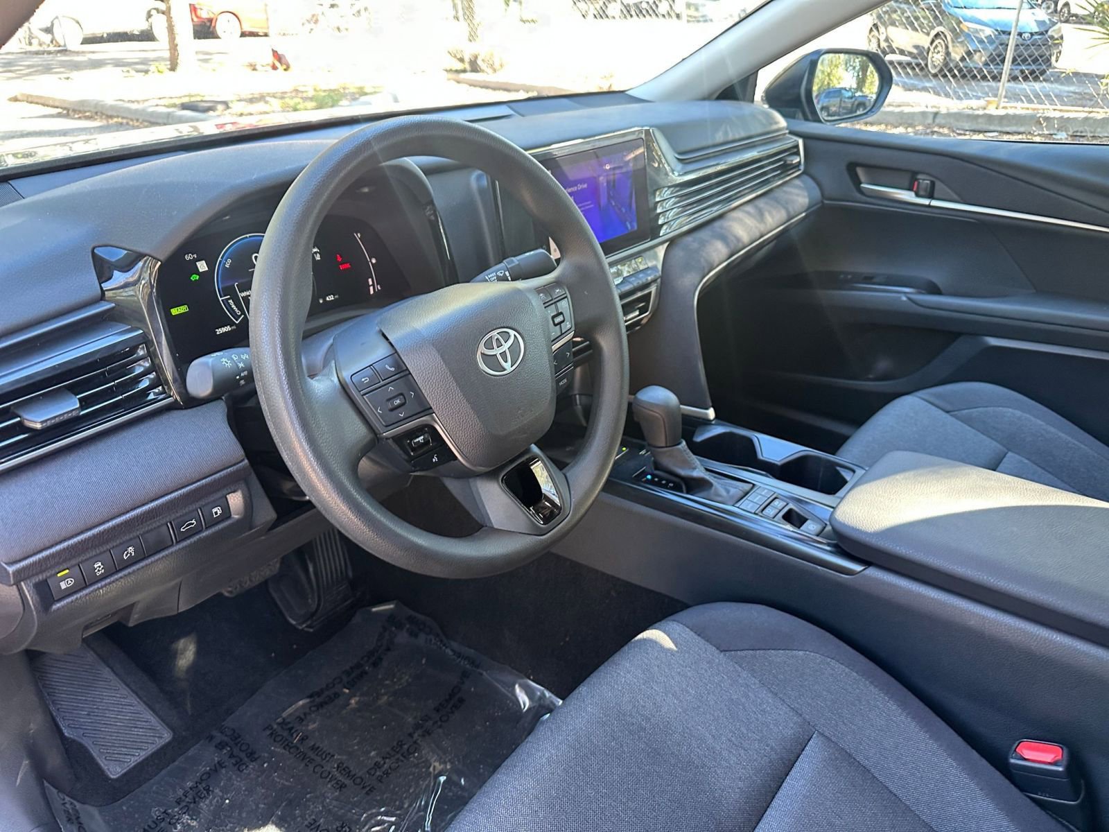 Thumbnail: 2025 Toyota Camry - 28