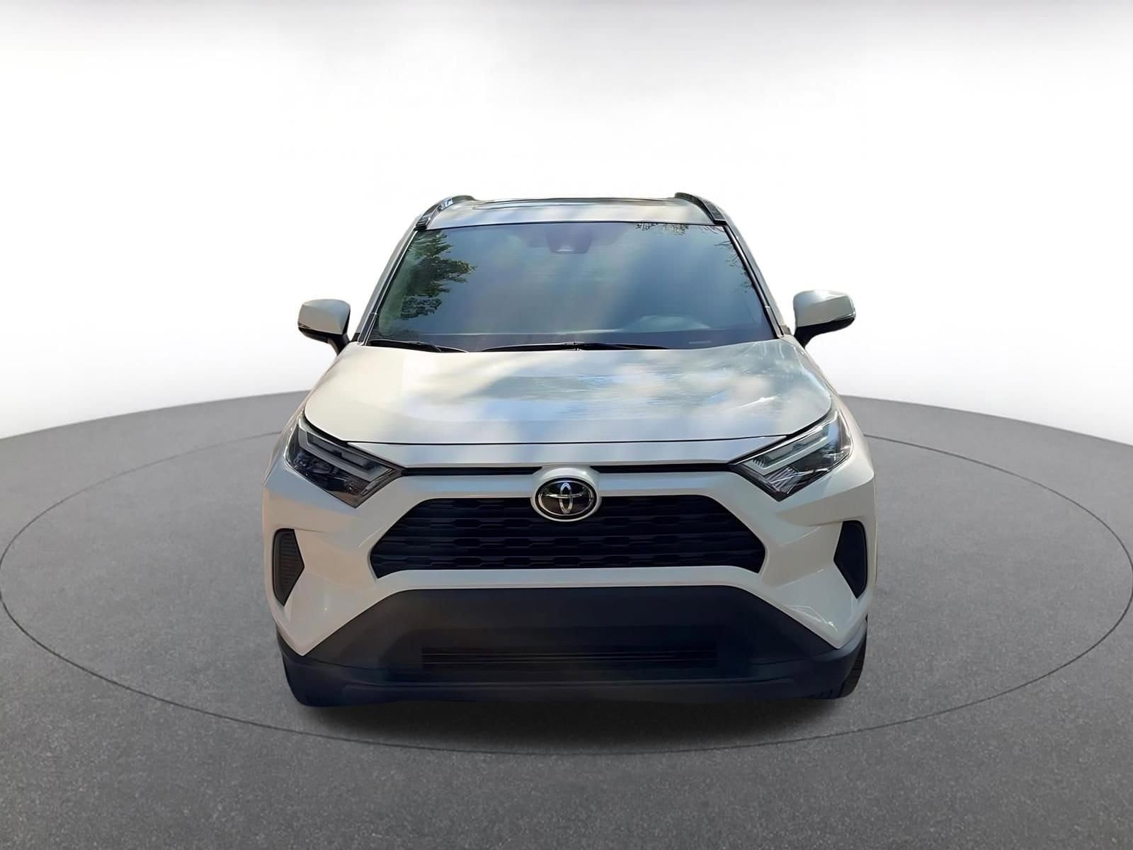 Thumbnail: 2025 Toyota RAV4 - 4