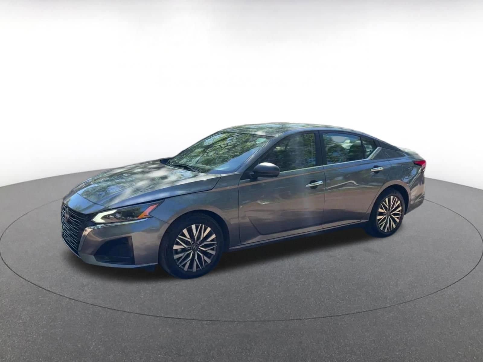 Thumbnail: 2025 Nissan Altima - 8