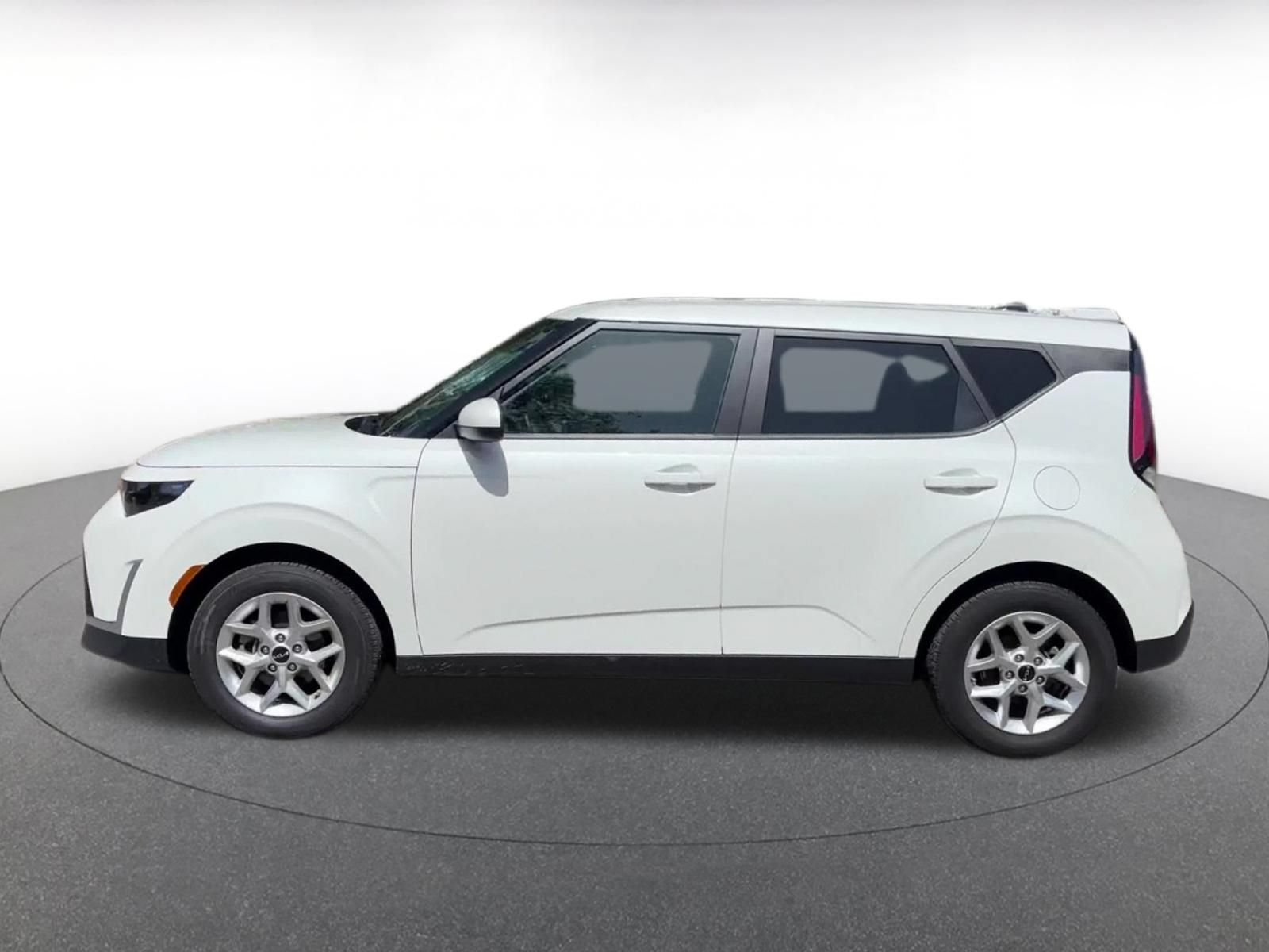 Thumbnail: 2025 Kia Soul - 9