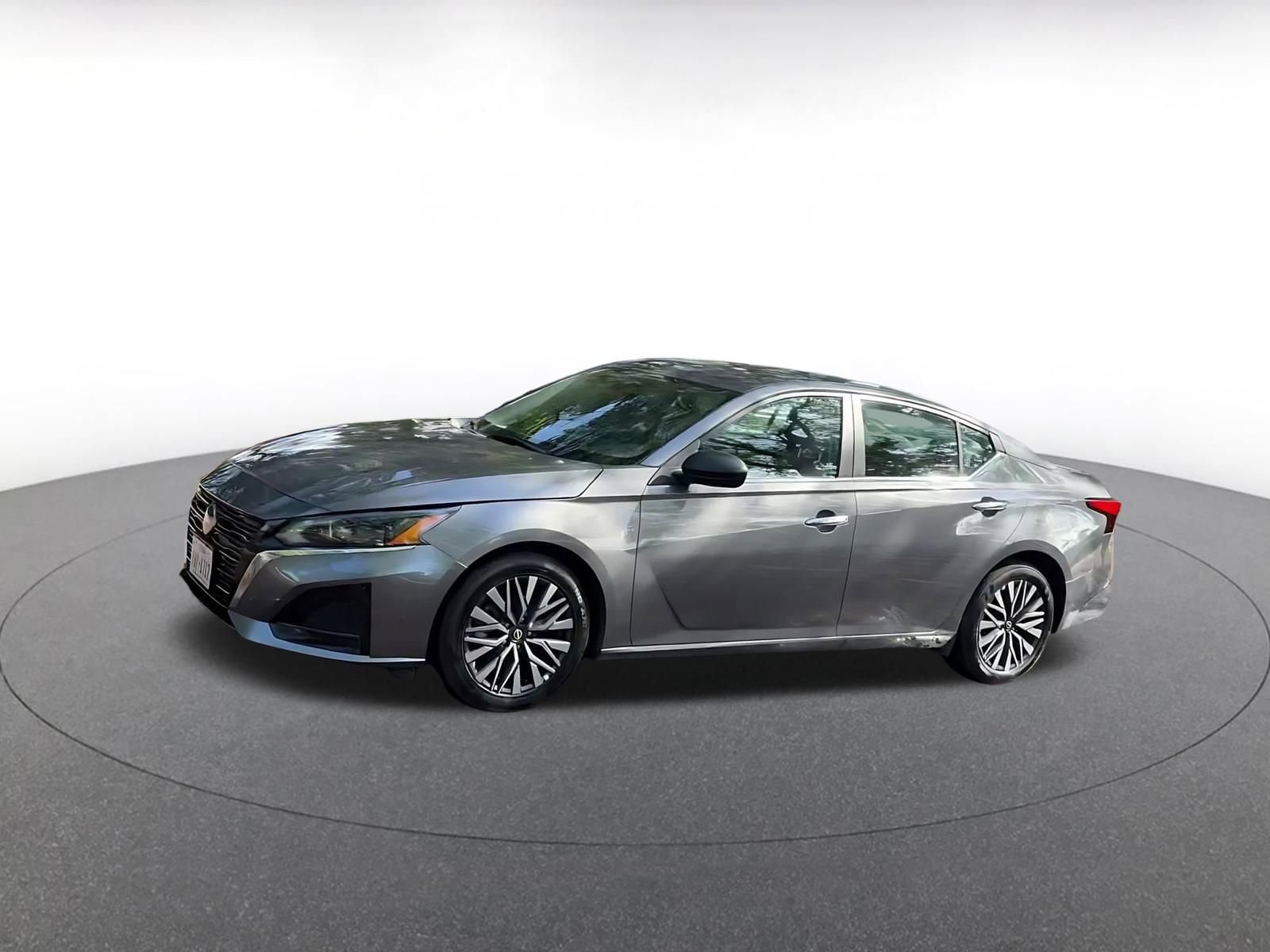 Thumbnail: 2025 Nissan Altima - 4