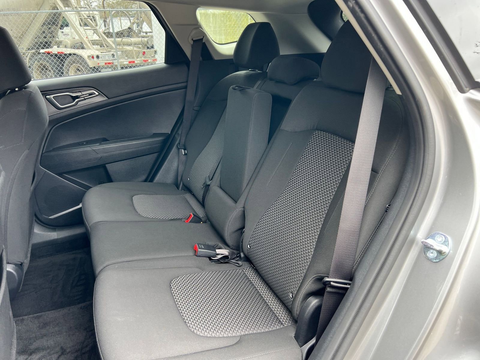 Thumbnail: 2025 Kia Sportage - 33