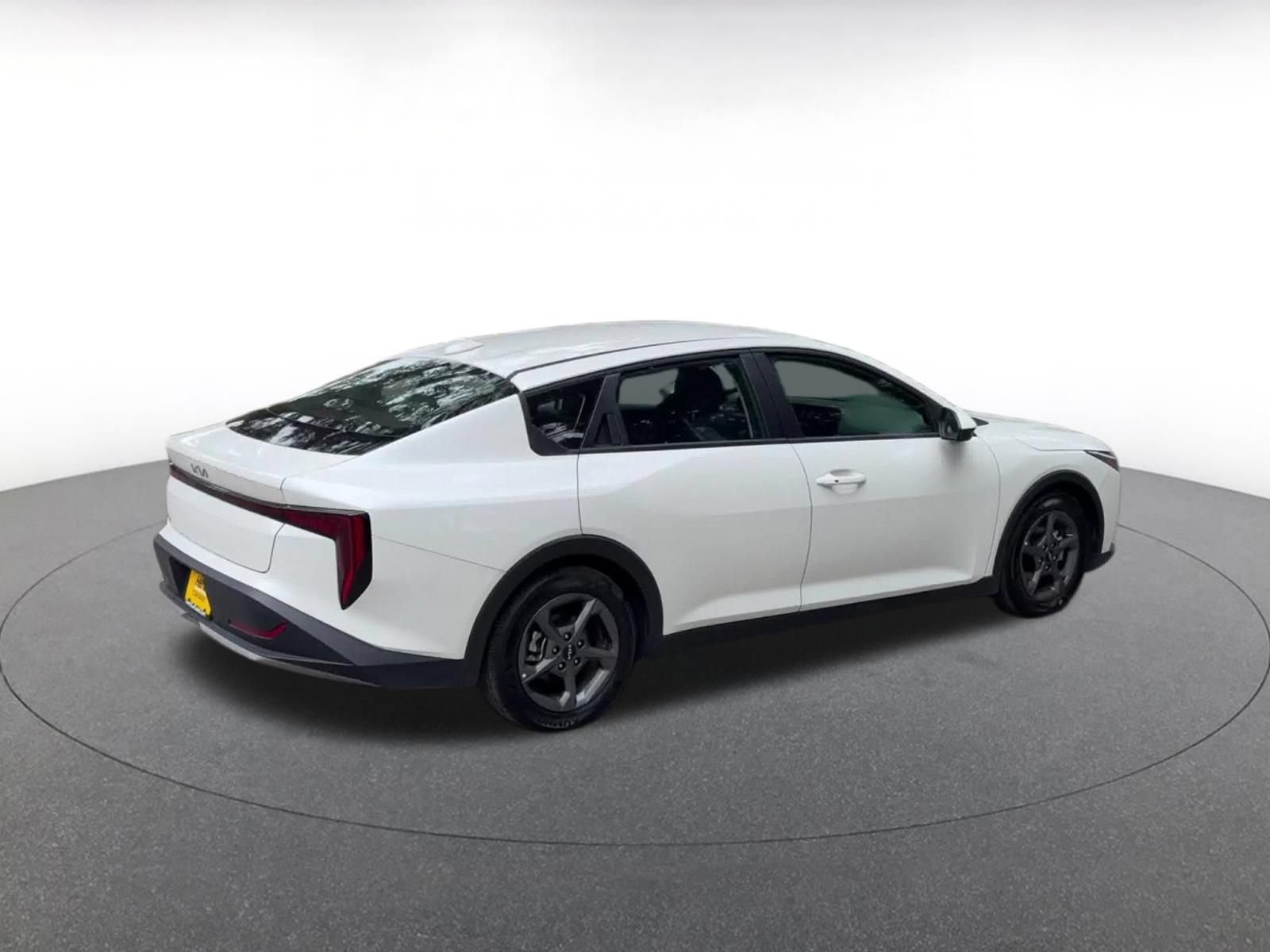 Thumbnail: 2025 Kia K4 - 14