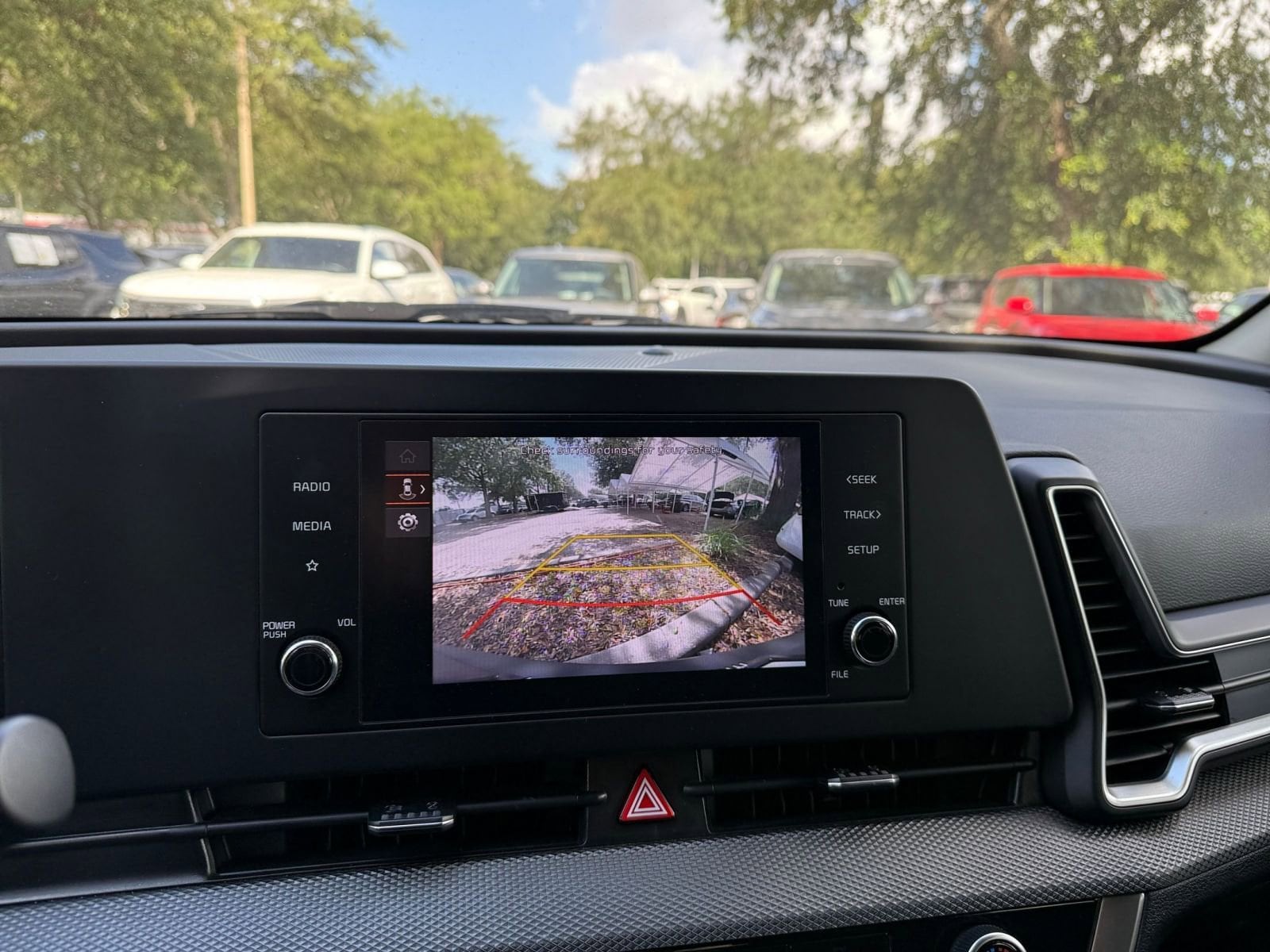Thumbnail: 2025 Kia Sportage - 18