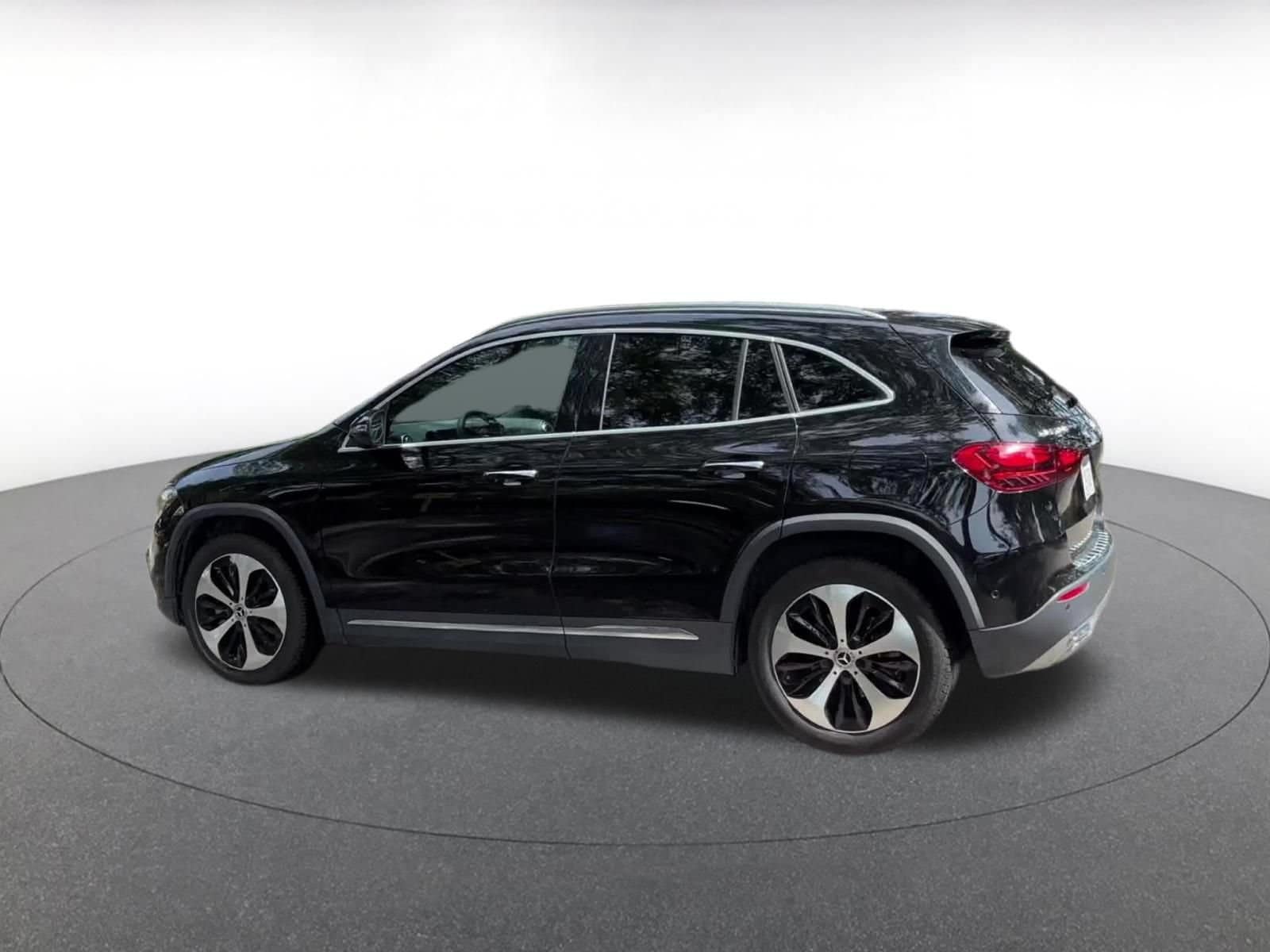 Thumbnail: 2025 Mercedes-Benz GLA - 10