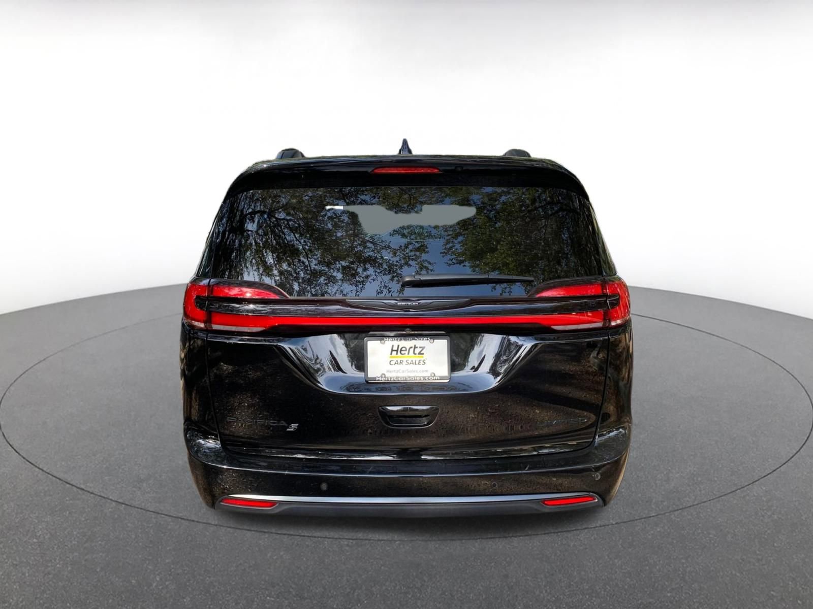 Thumbnail: 2025 Chrysler Pacifica - 6