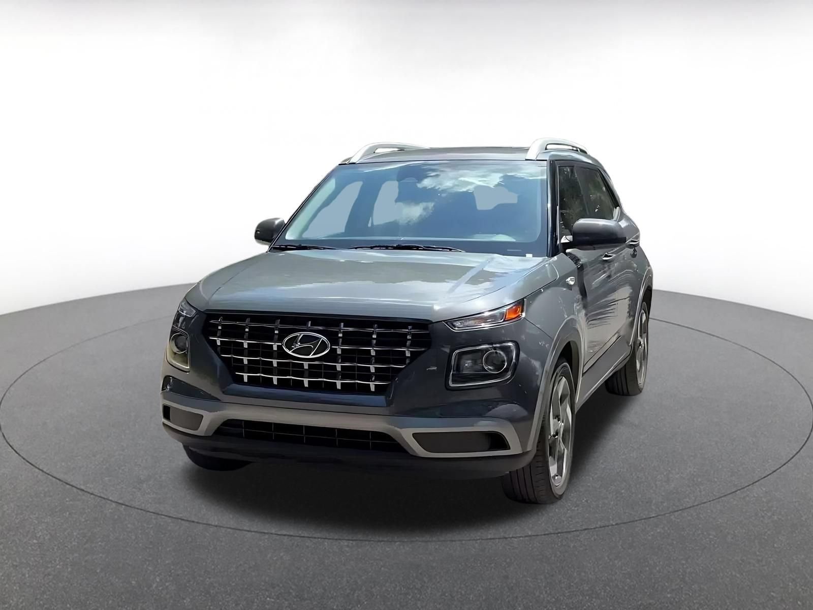 Thumbnail: 2025 Hyundai Venue - 4