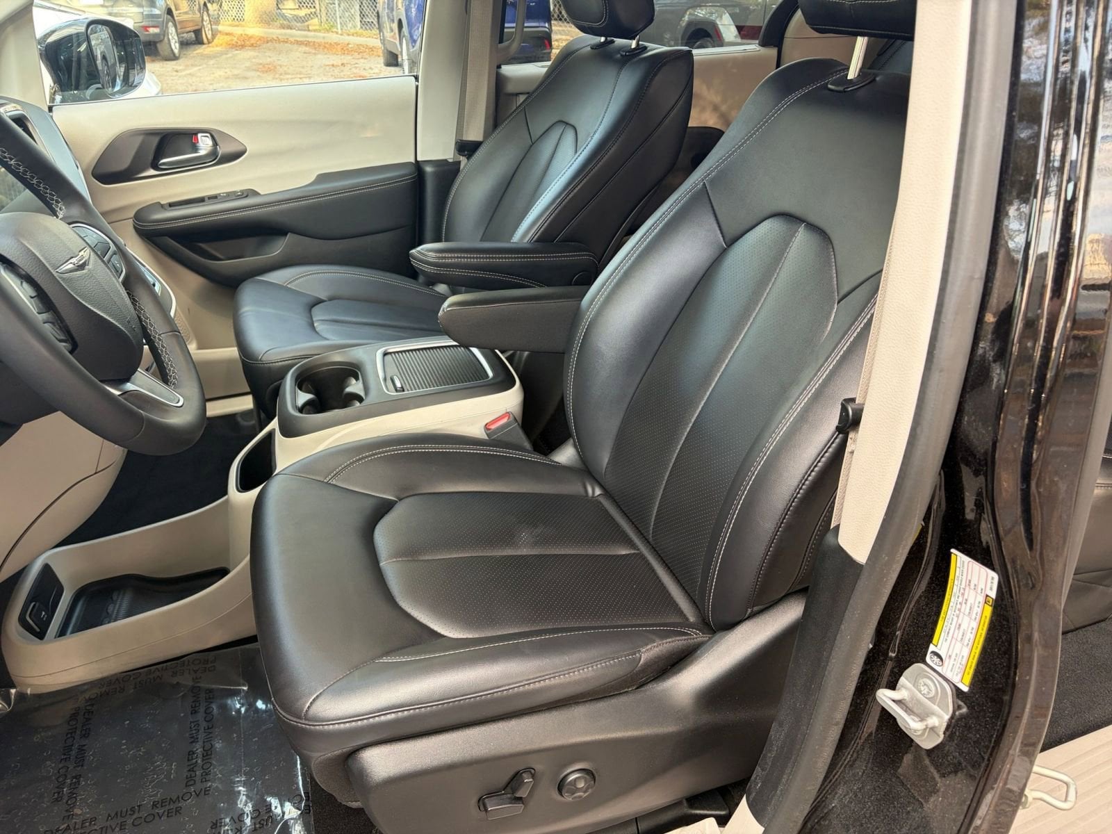 Thumbnail: 2024 Chrysler Pacifica - 23