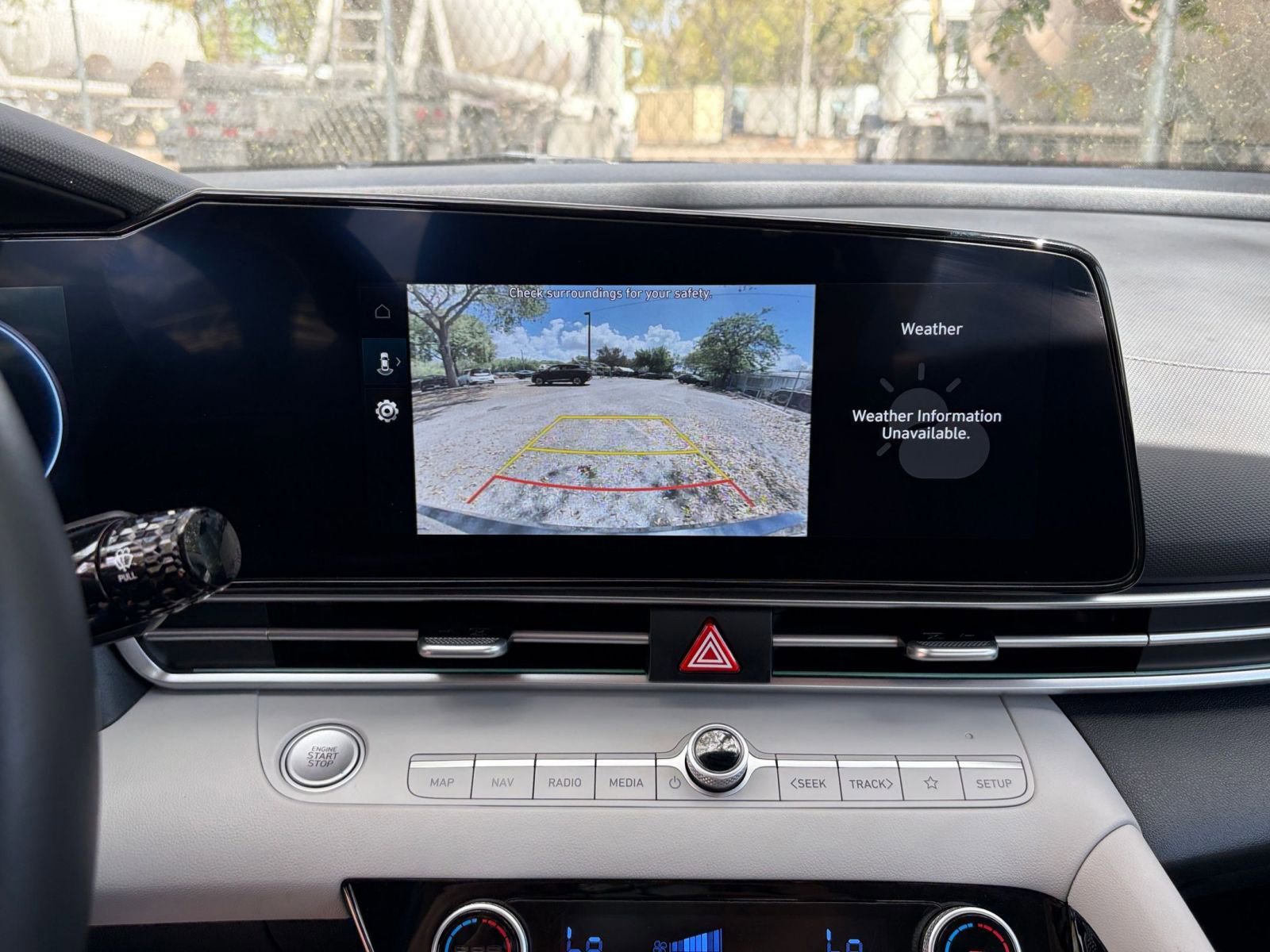 Thumbnail: 2025 Hyundai Elantra - 17