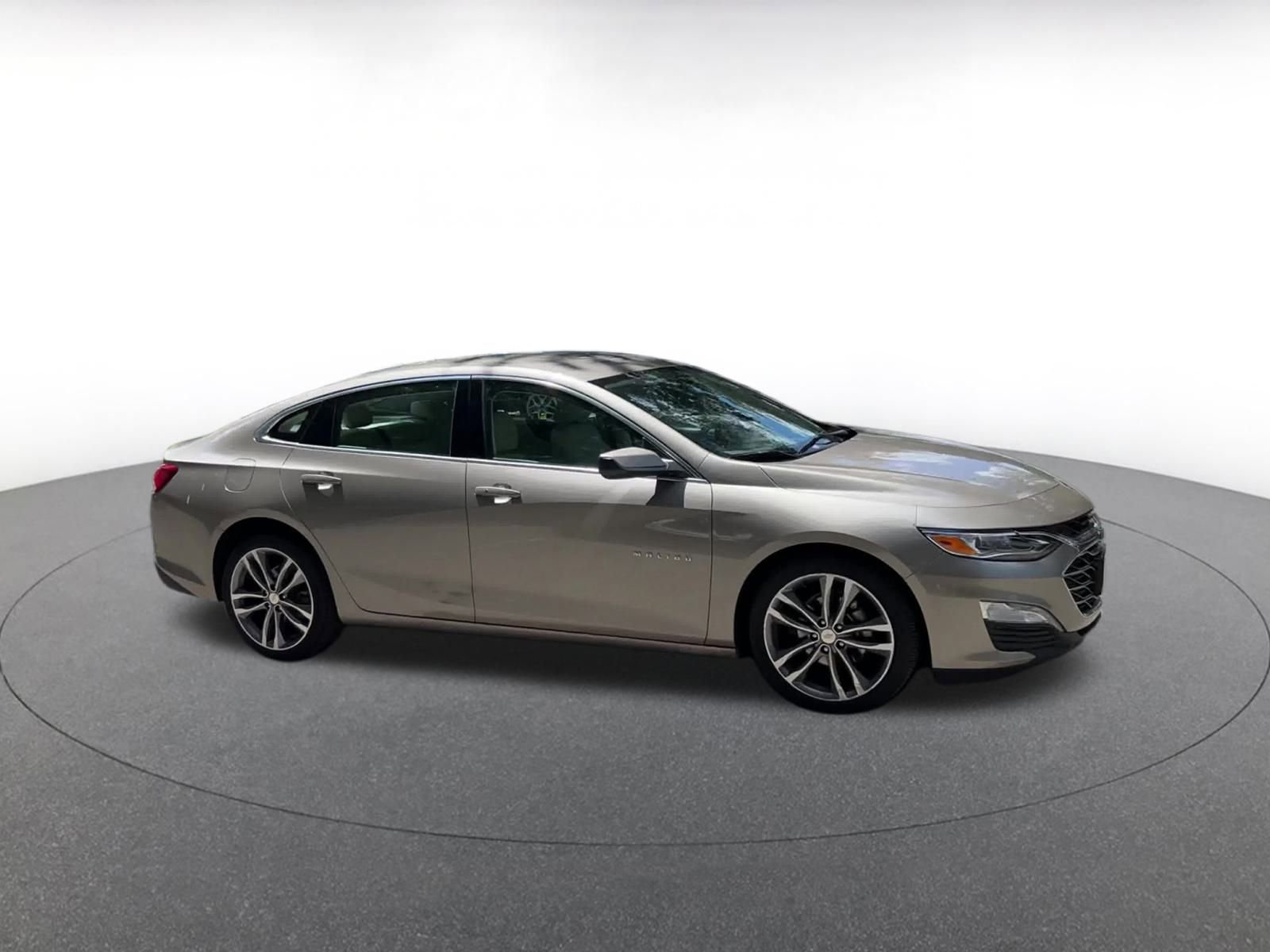 Thumbnail: 2024 Chevrolet Malibu - 2