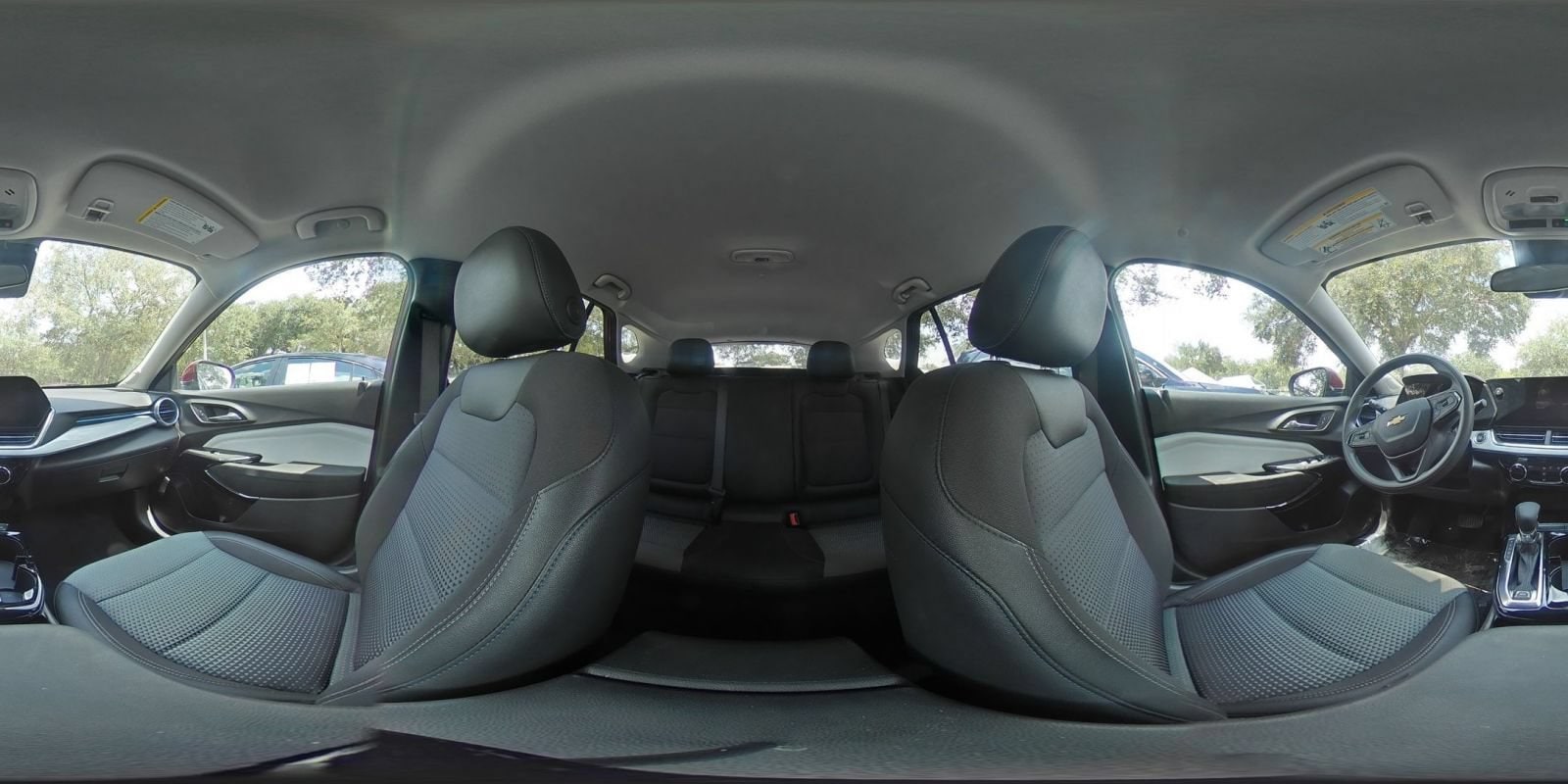 Thumbnail: 2025 Chevrolet Trax - 34