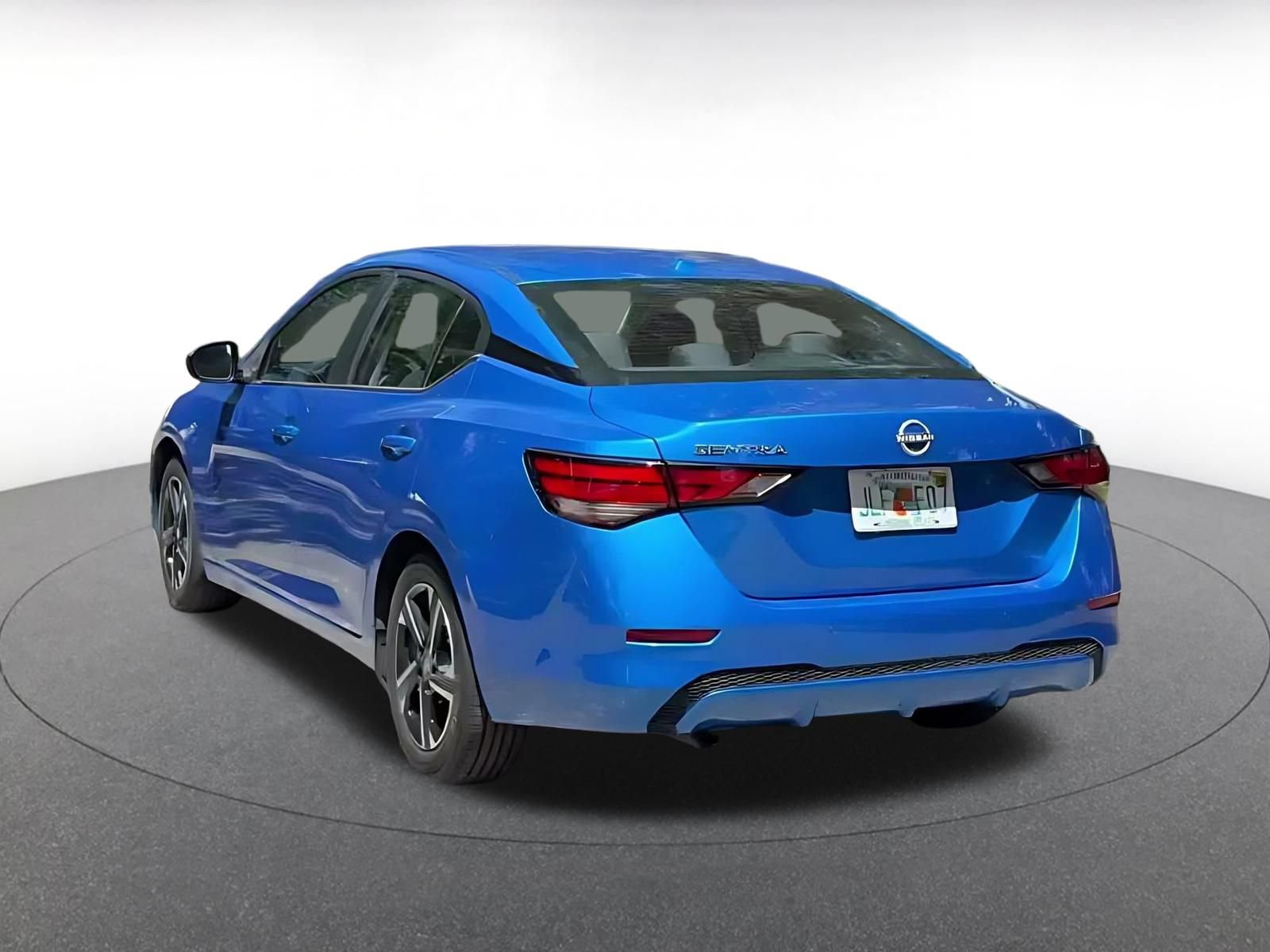 Thumbnail: 2025 Nissan Sentra - 11