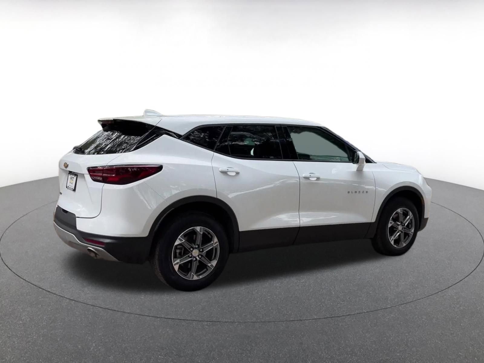 Thumbnail: 2025 Chevrolet Blazer - 15