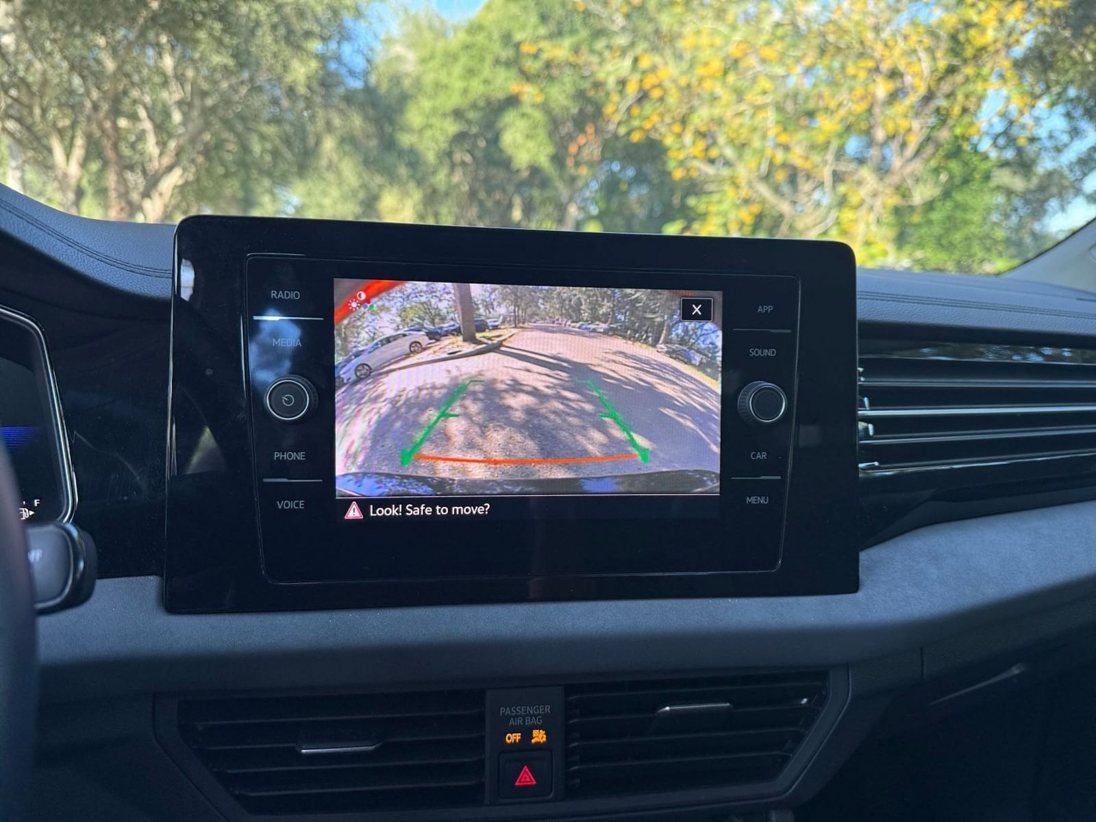 Thumbnail: 2025 Volkswagen Jetta - 17