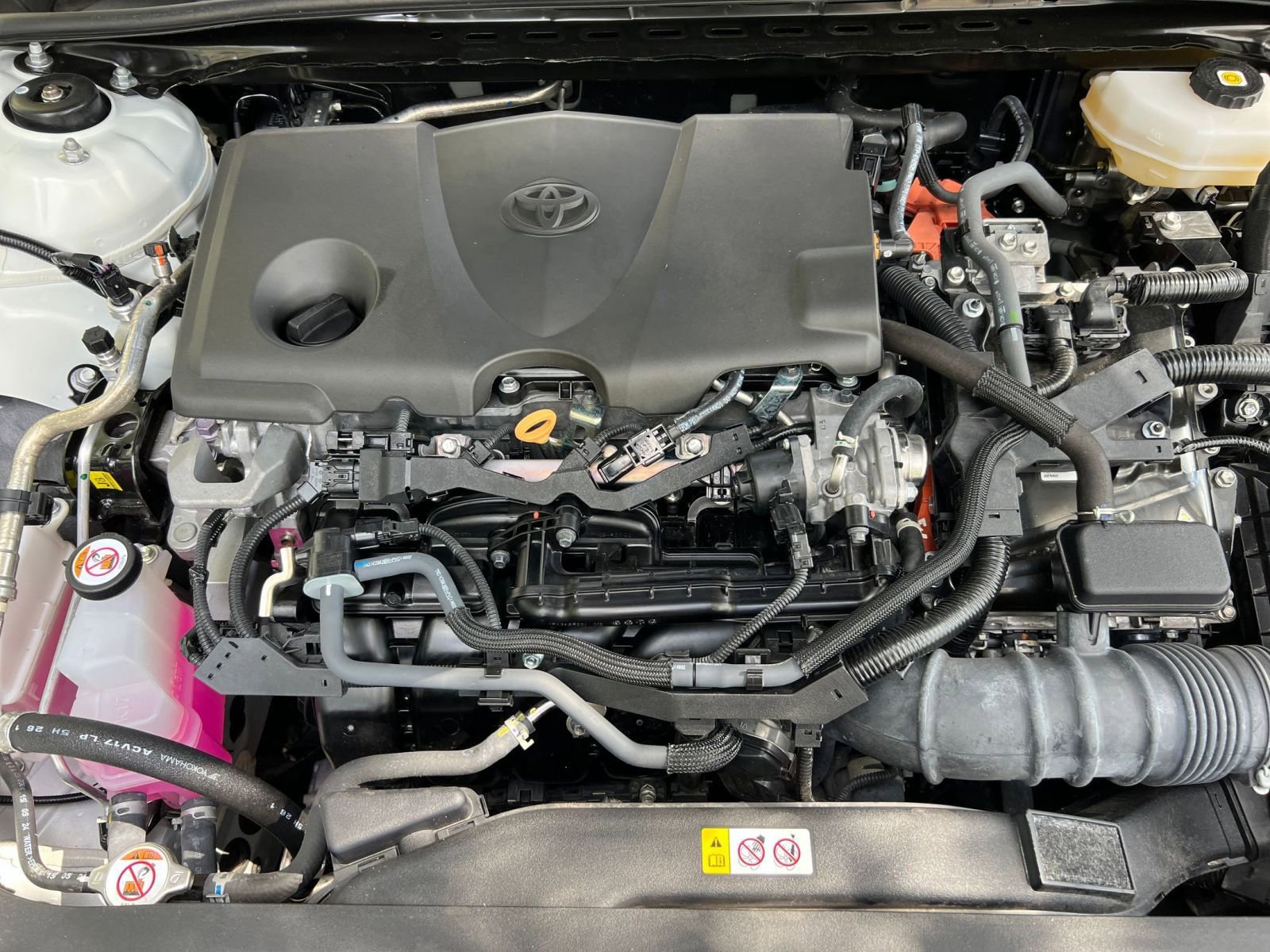 Thumbnail: 2025 Toyota Camry - 25