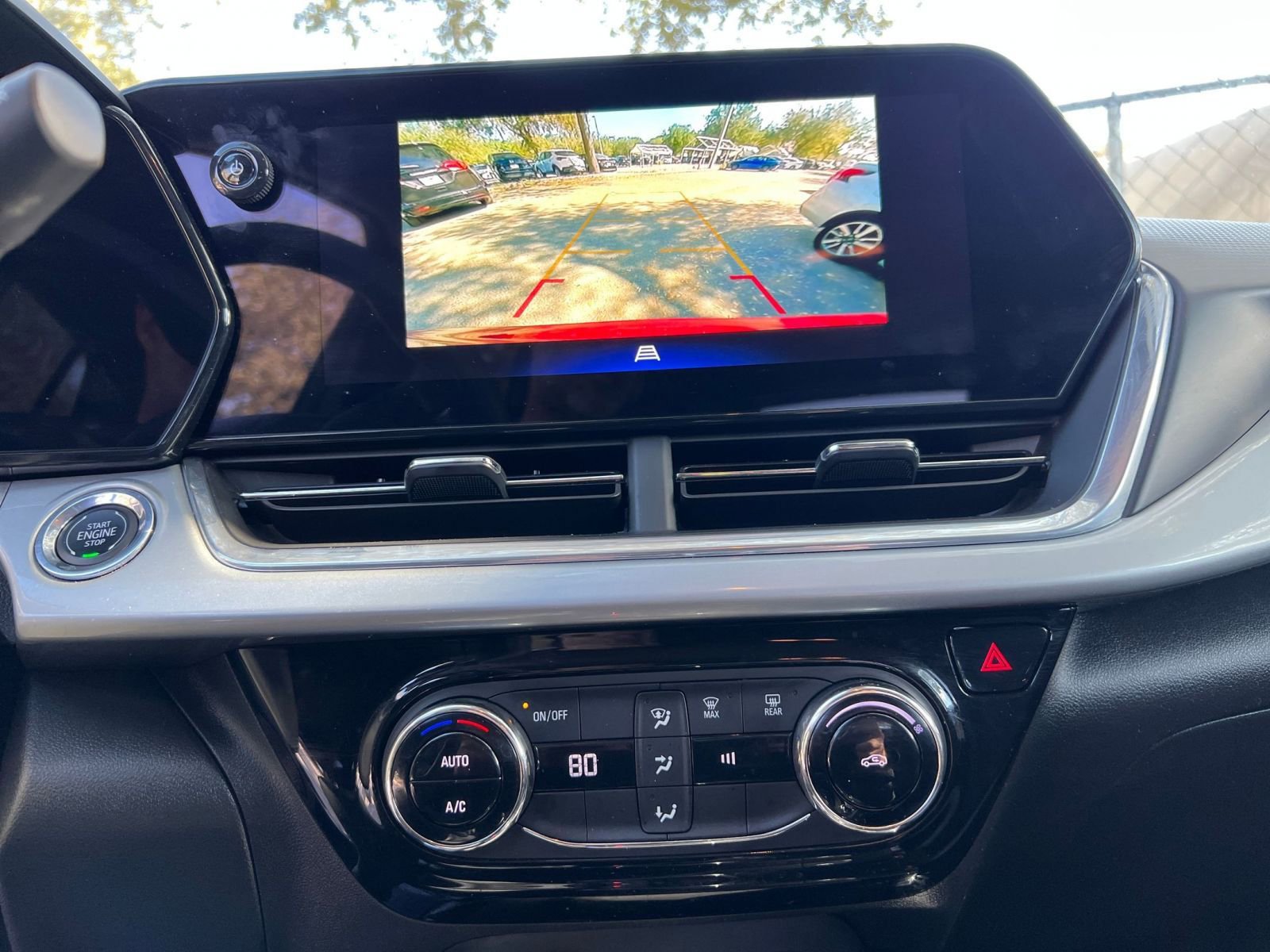 Thumbnail: 2025 Chevrolet Trax - 17