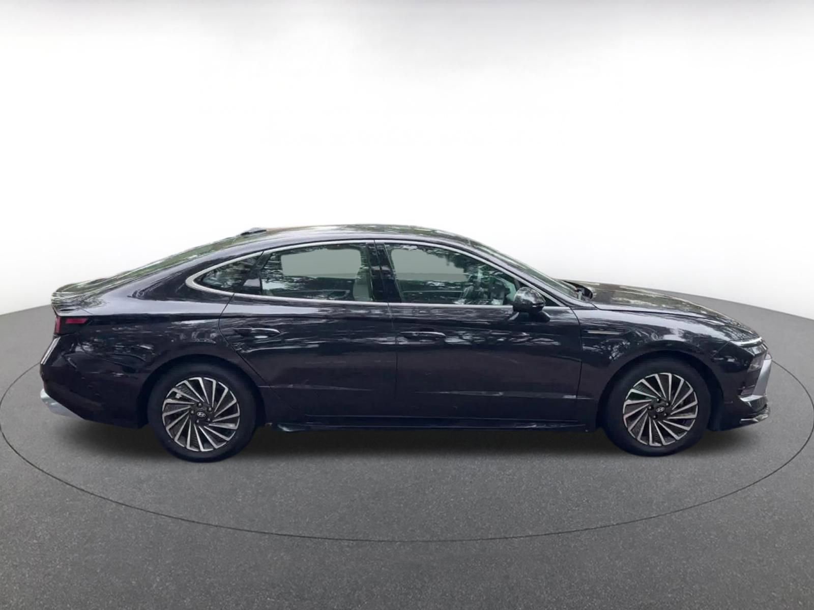 Thumbnail: 2025 Hyundai Sonata - 16