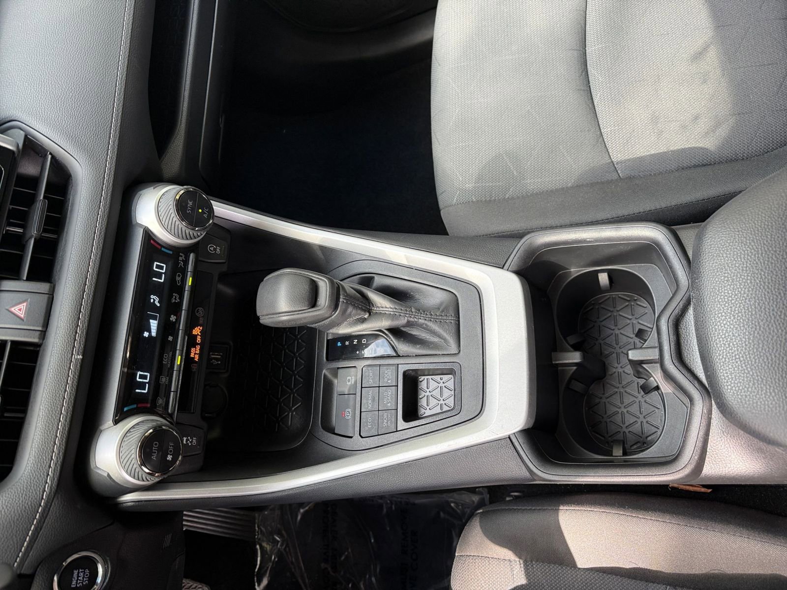 Thumbnail: 2025 Toyota RAV4 - 35