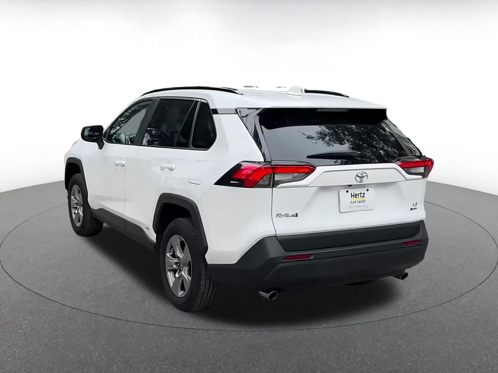 Thumbnail: 2025 Toyota RAV4 - 11