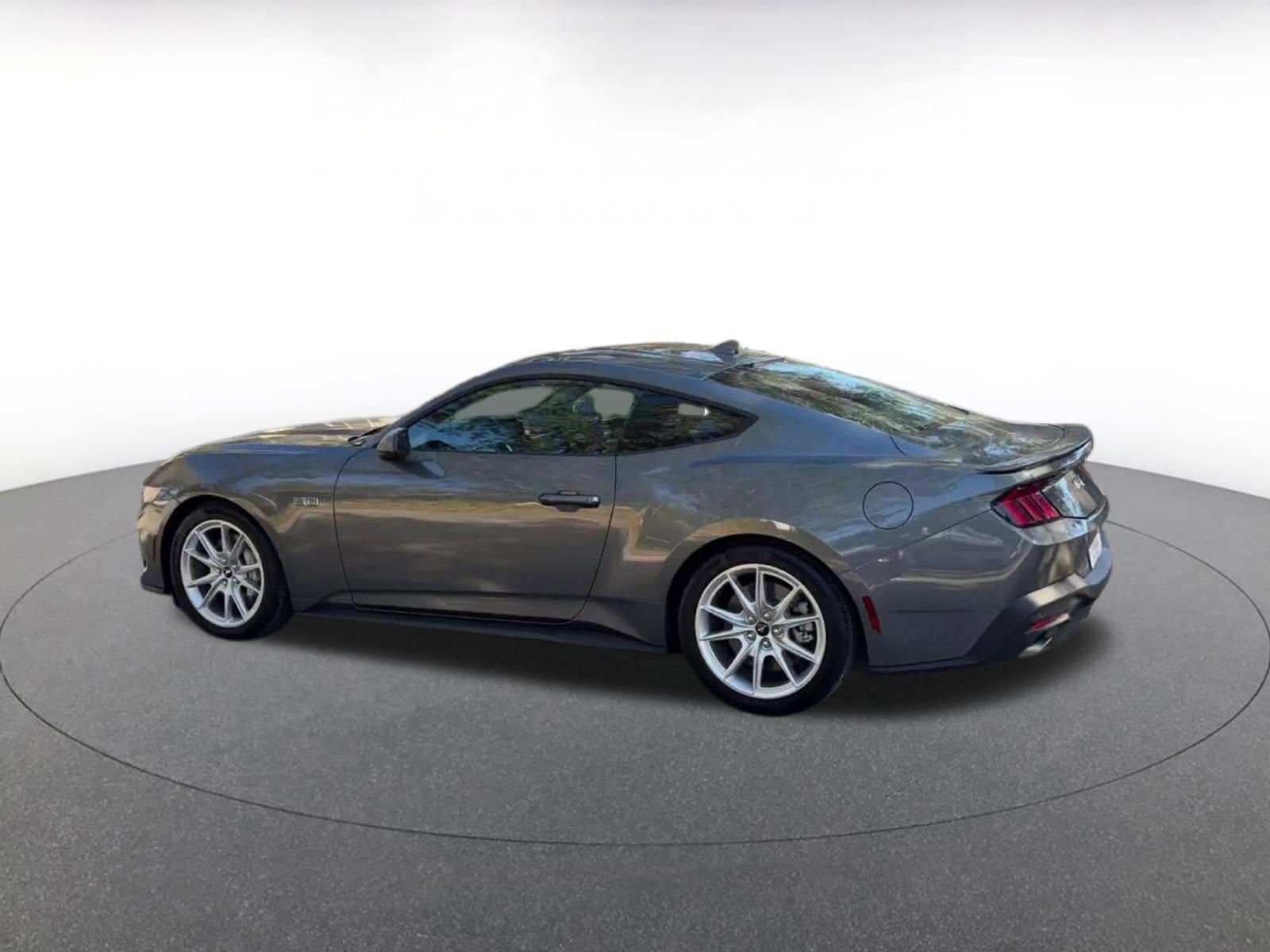 Thumbnail: 2025 Ford Mustang - 10