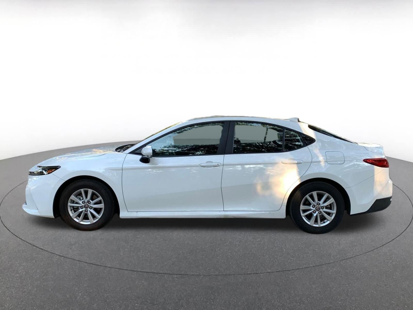 Thumbnail: 2025 Toyota Camry - 4