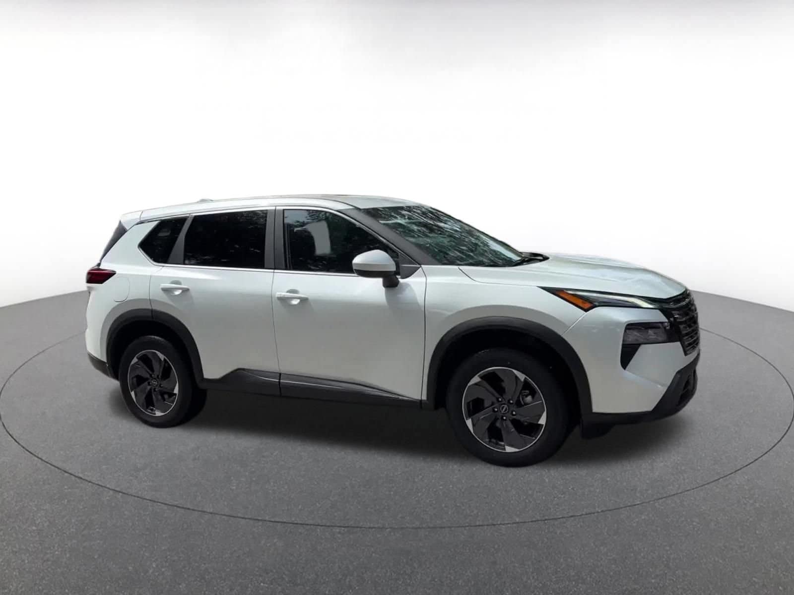 Thumbnail: 2025 Nissan Rogue - 2