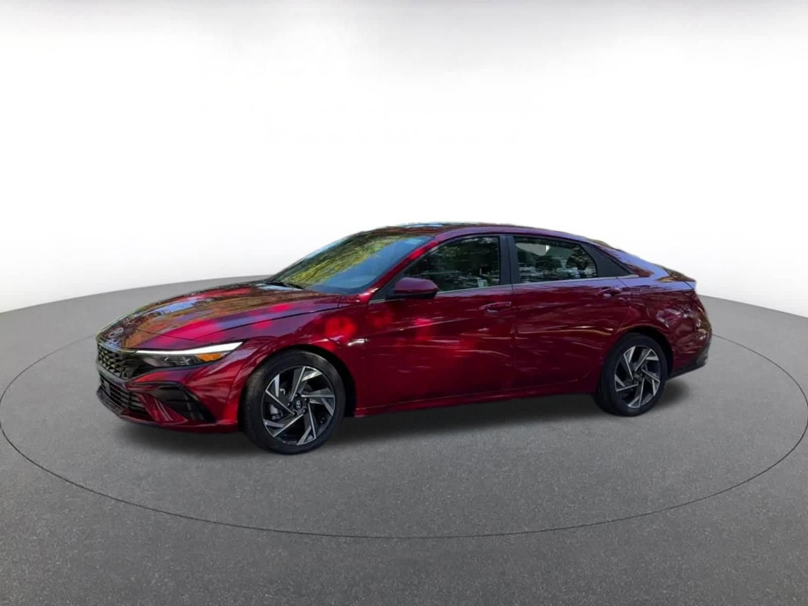 Thumbnail: 2025 Hyundai Elantra - 4