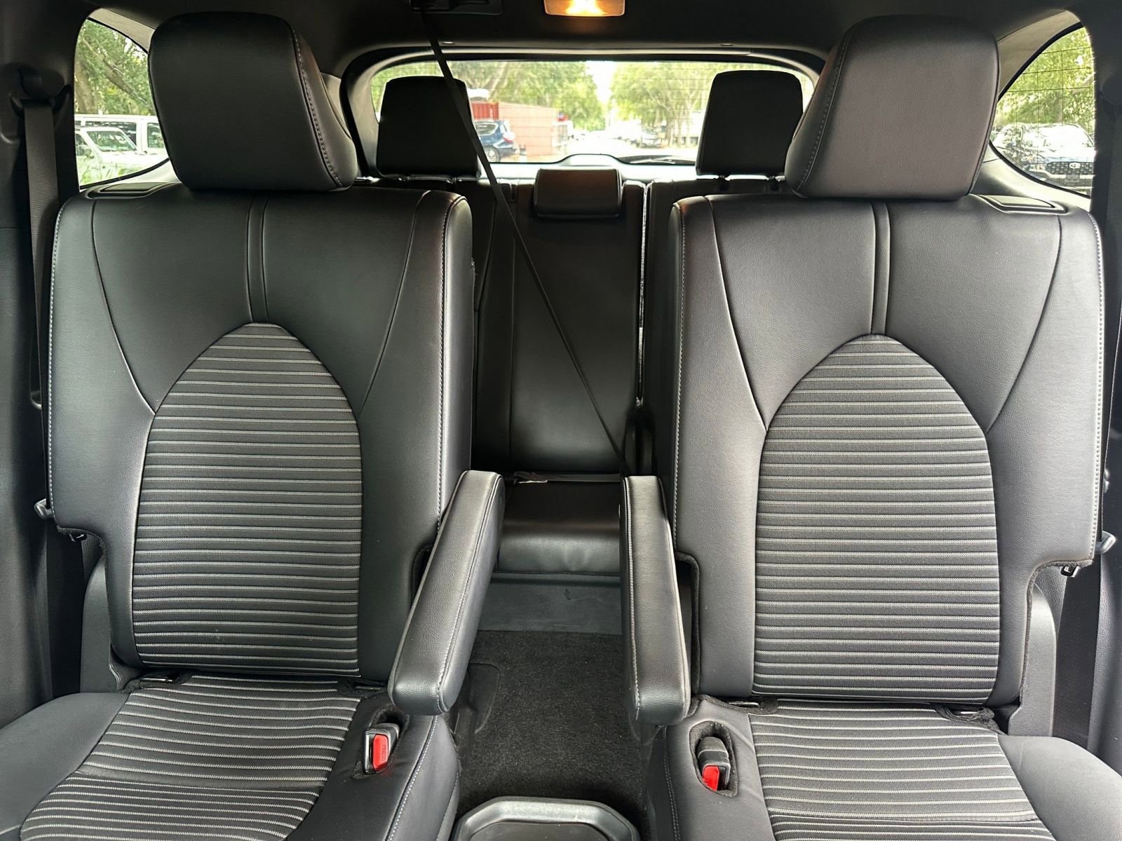 2024 Toyota Highlander XSE 32