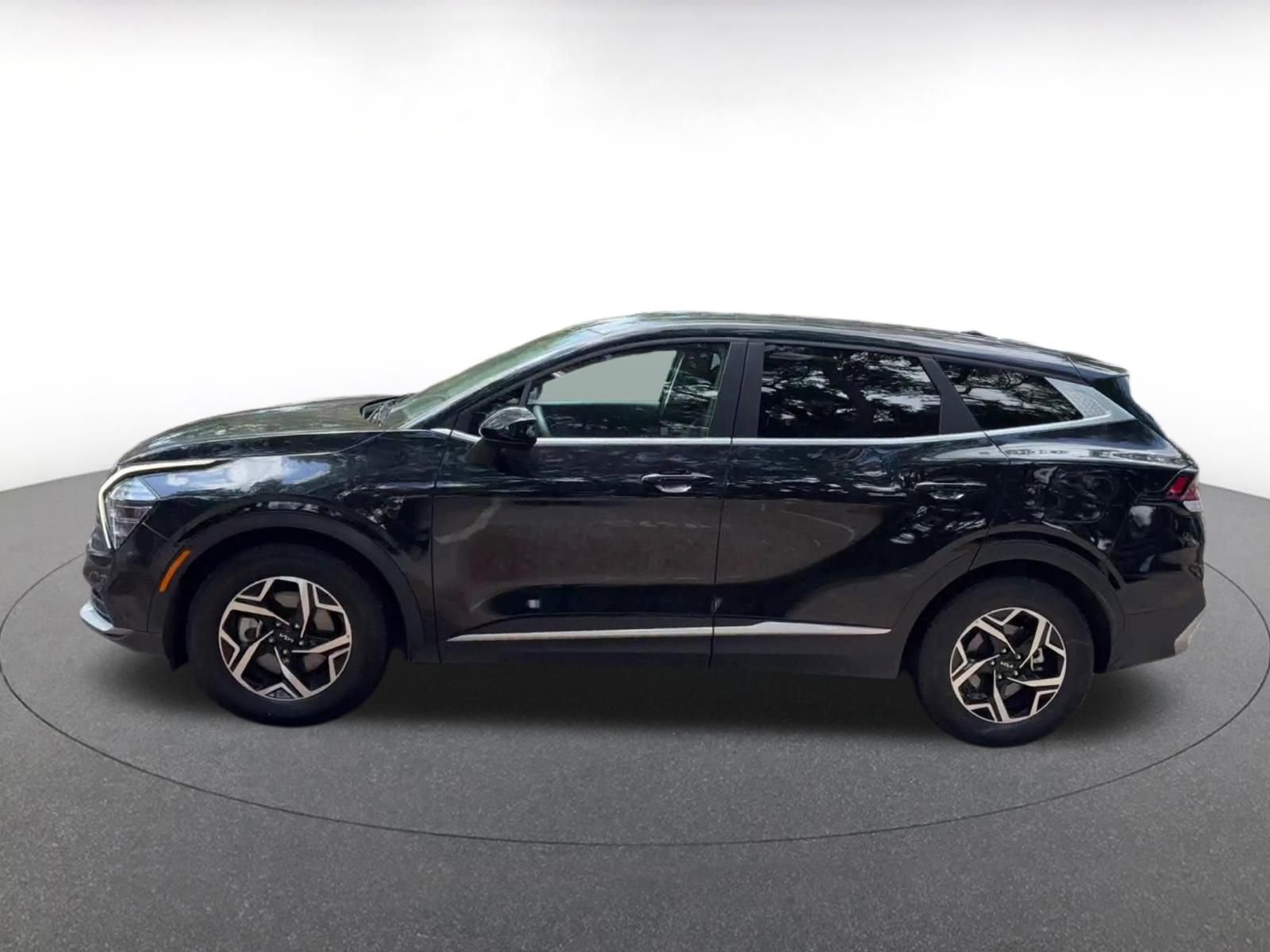 Thumbnail: 2025 Kia Sportage - 9
