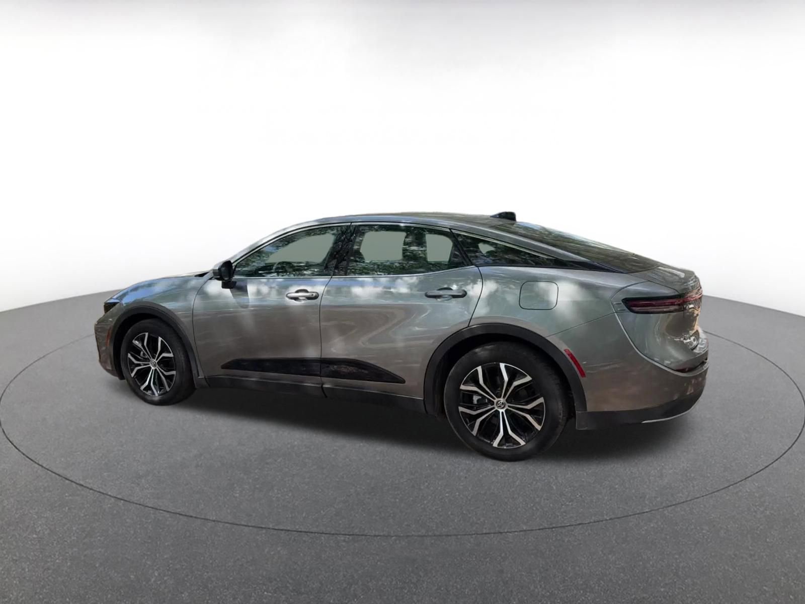 Thumbnail: 2025 Toyota Crown - 12