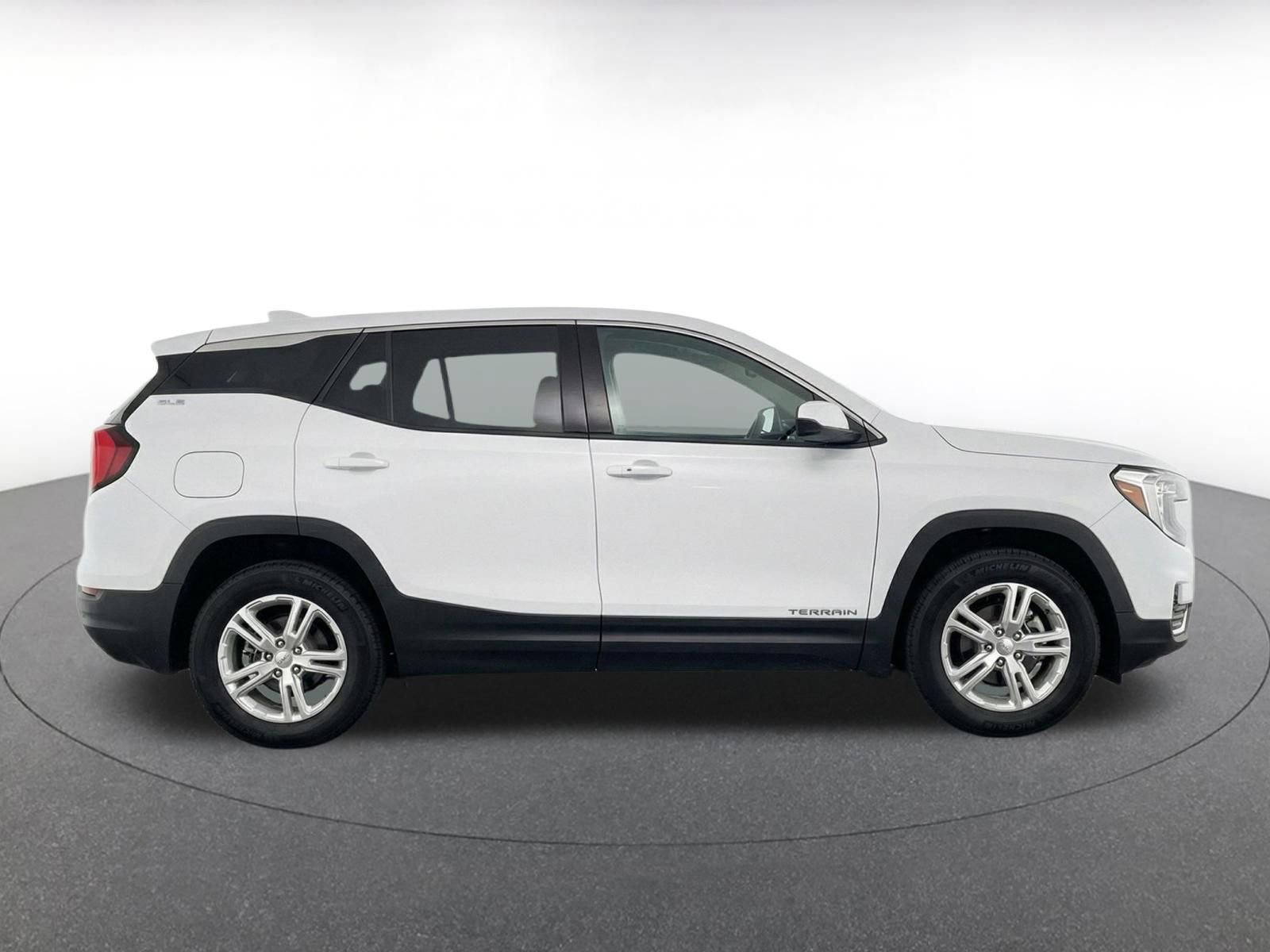 Thumbnail: 2024 GMC Terrain - 10
