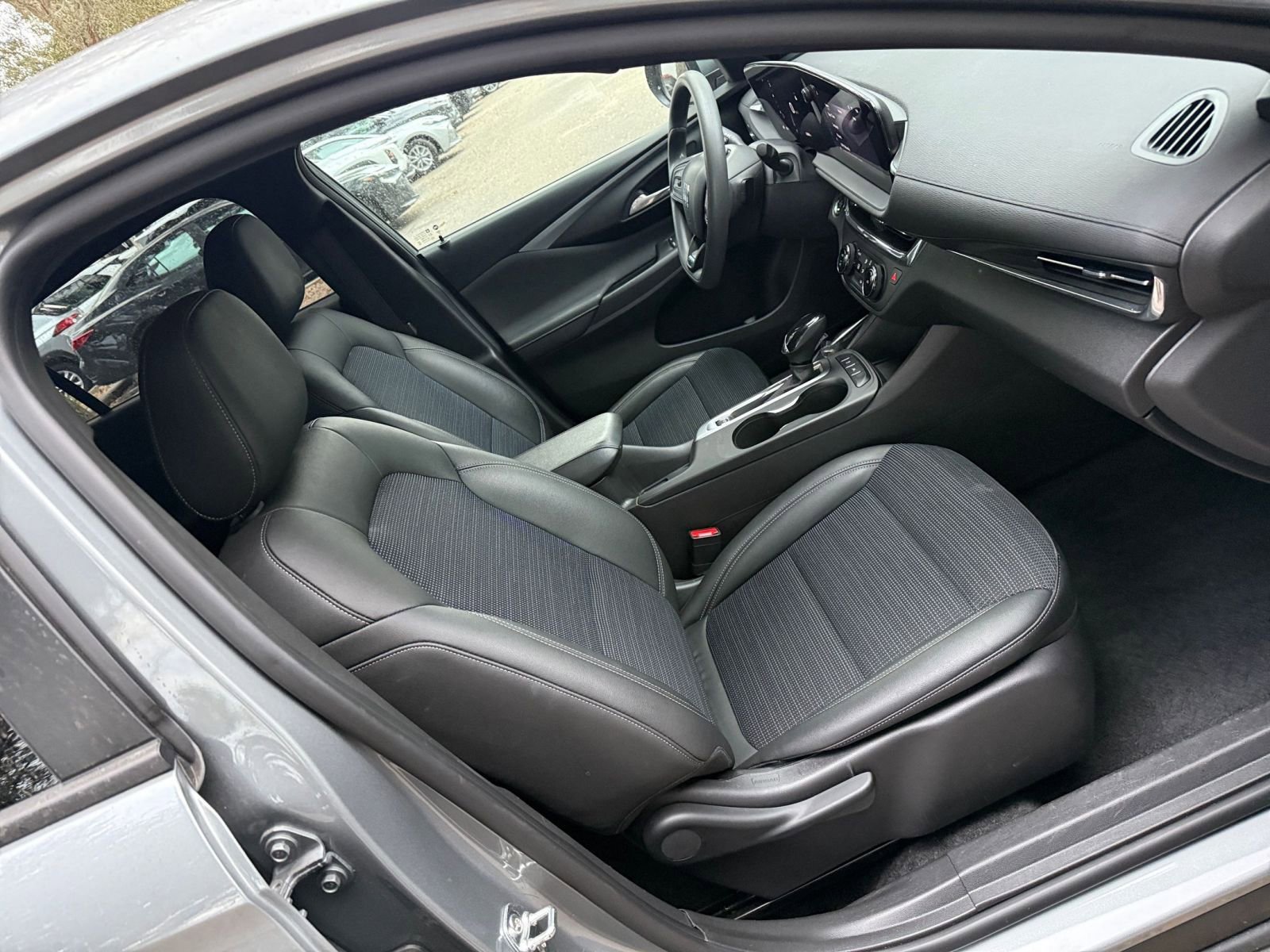 Thumbnail: 2025 Buick Envista - 21