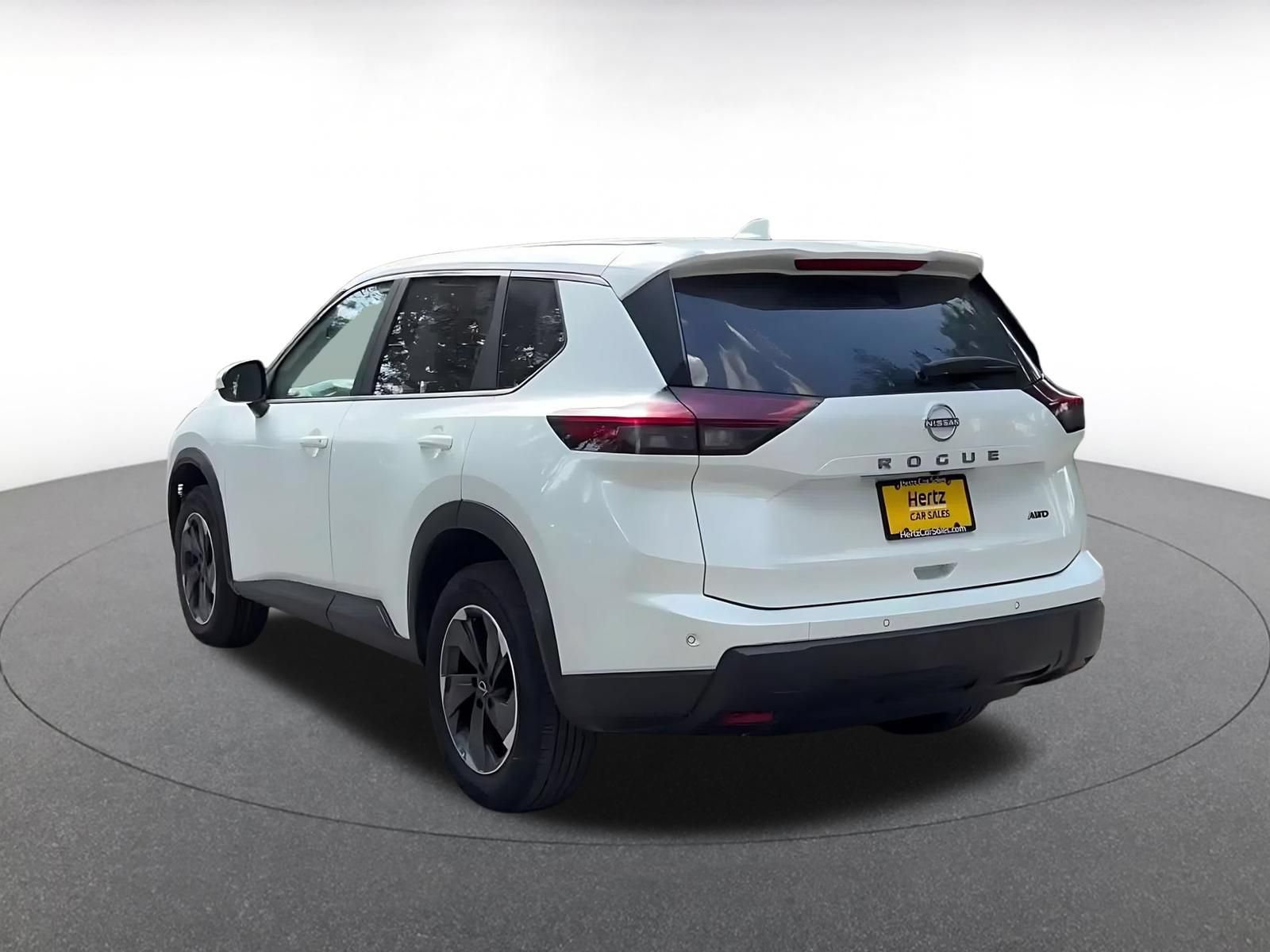 Thumbnail: 2025 Nissan Rogue - 11