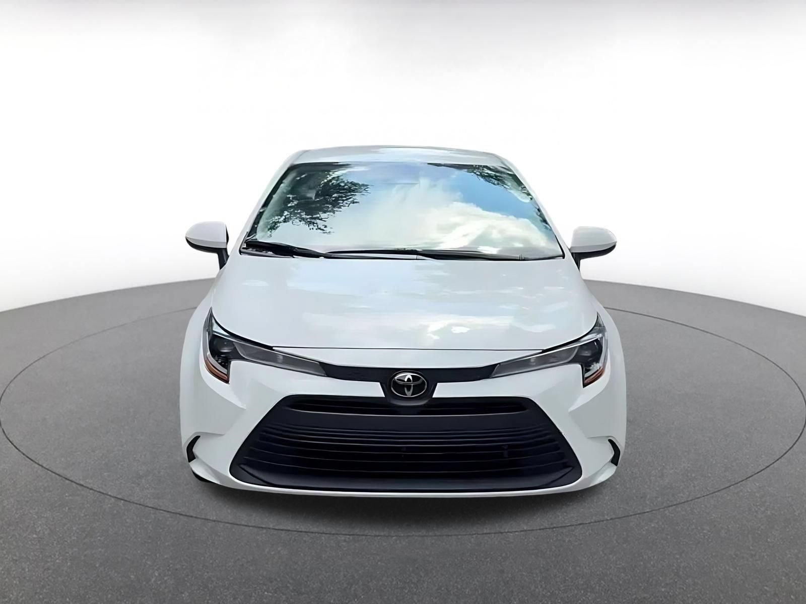 Thumbnail: 2025 Toyota Corolla - 4