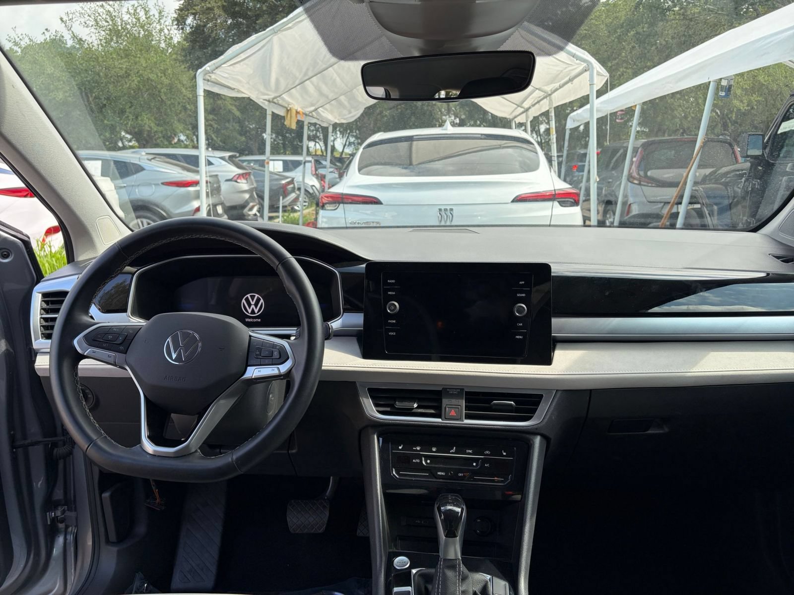 Thumbnail: 2025 Volkswagen Taos - 33
