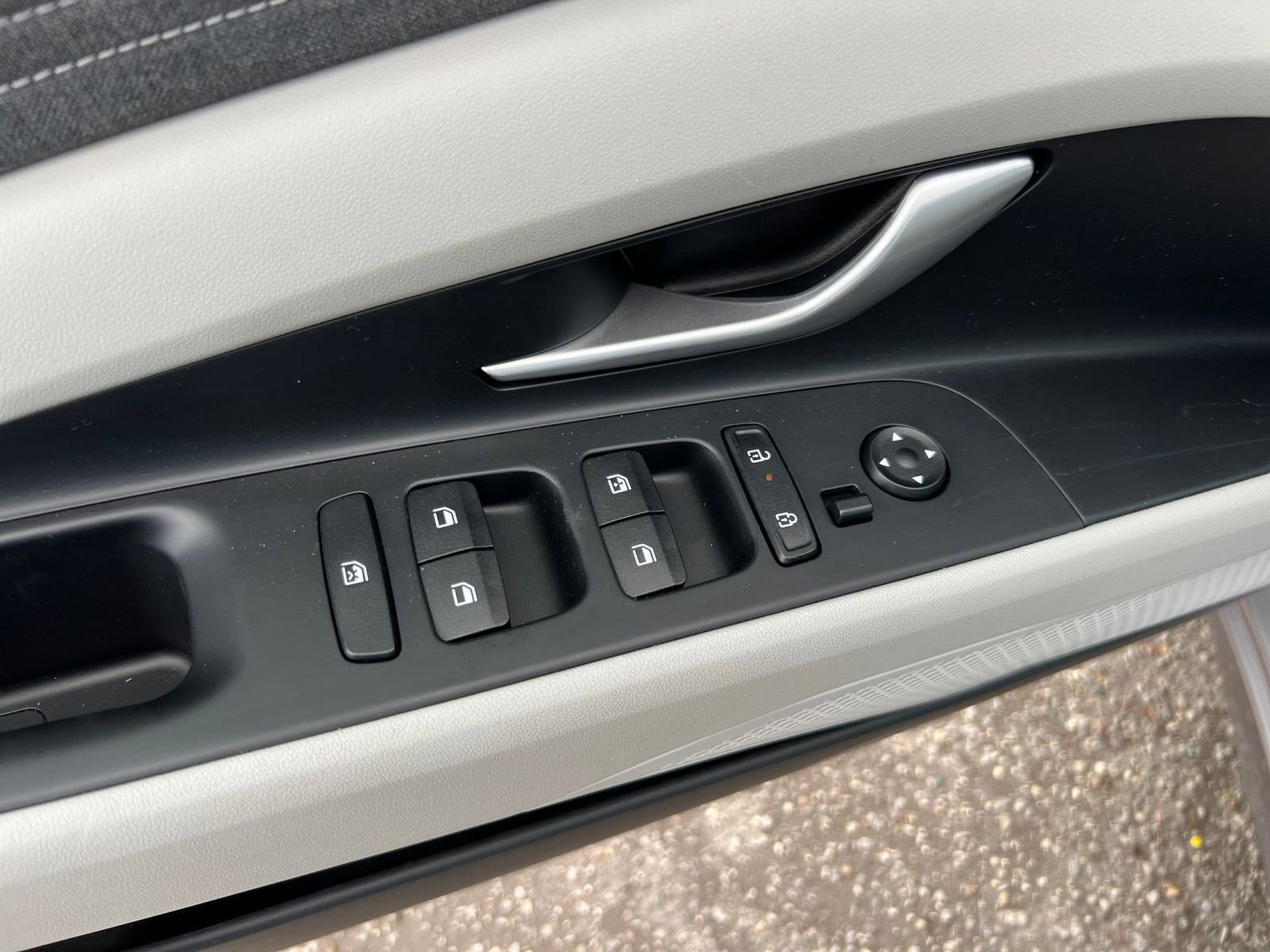 Thumbnail: 2025 Hyundai Elantra - 18