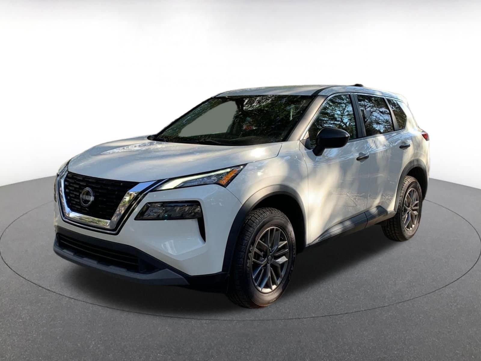 Thumbnail: 2023 Nissan Rogue - 3