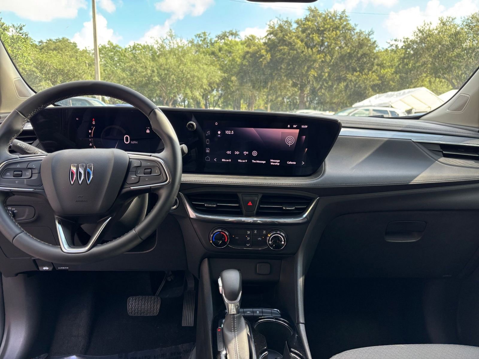 Thumbnail: 2025 Buick Encore GX - 32