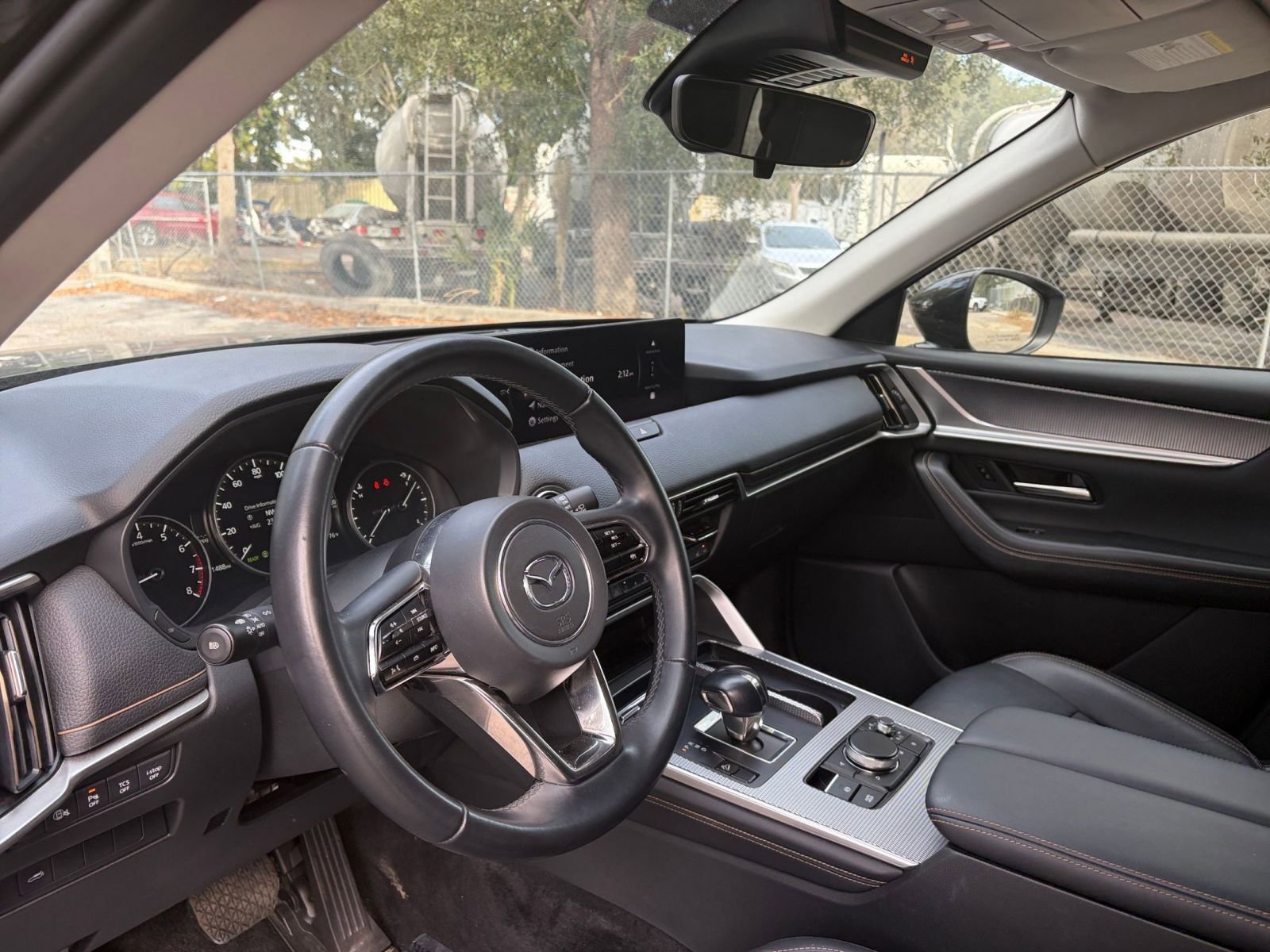 Thumbnail: 2025 Mazda CX-70 - 32