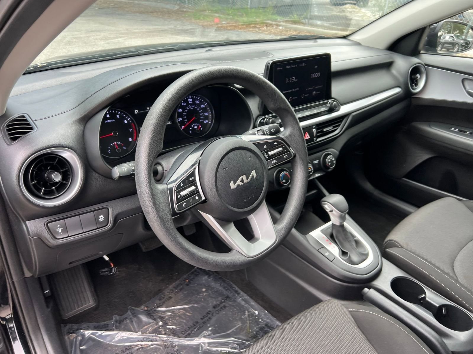 Thumbnail: 2024 Kia Forte - 28