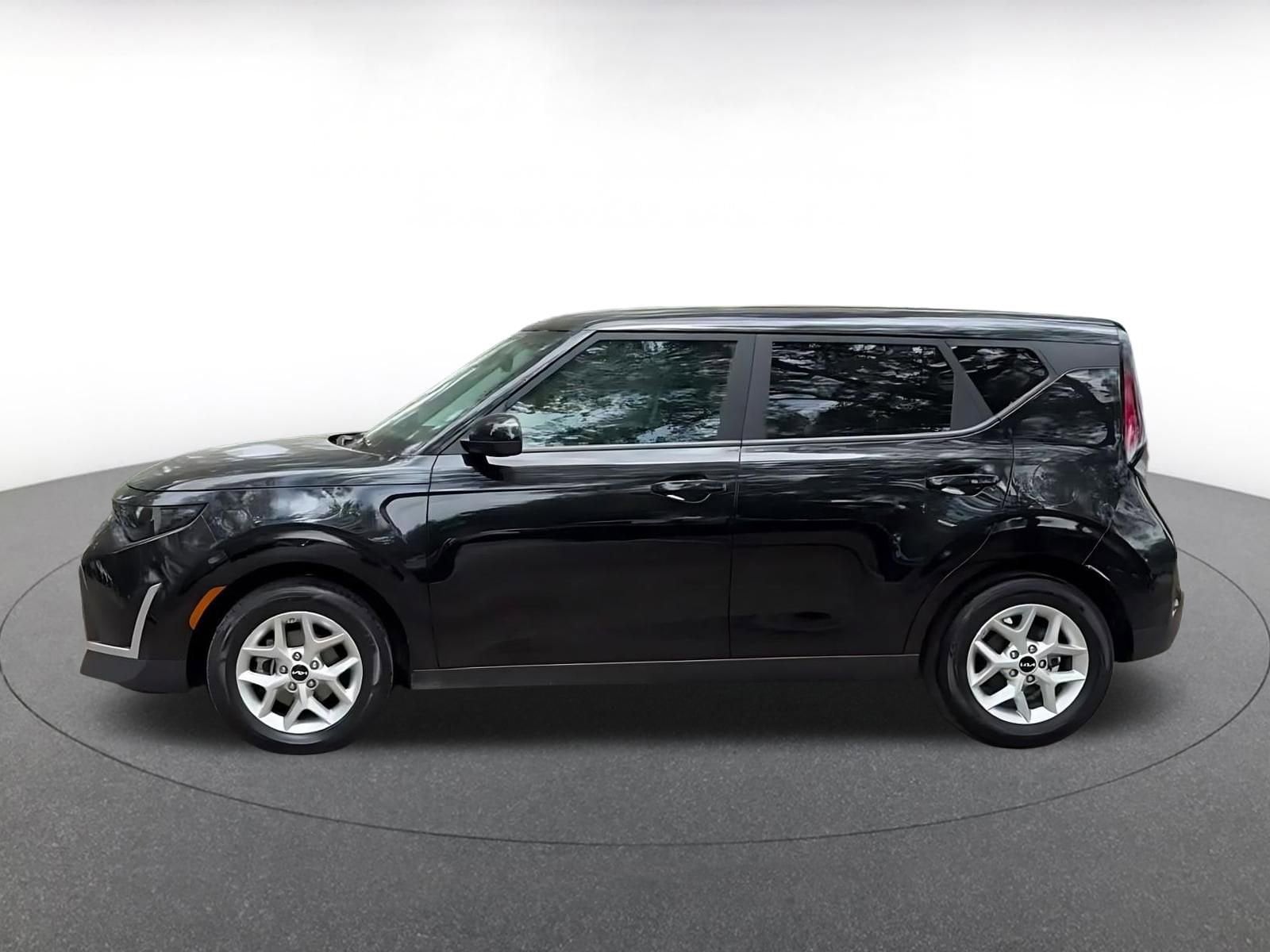 Thumbnail: 2025 Kia Soul - 9