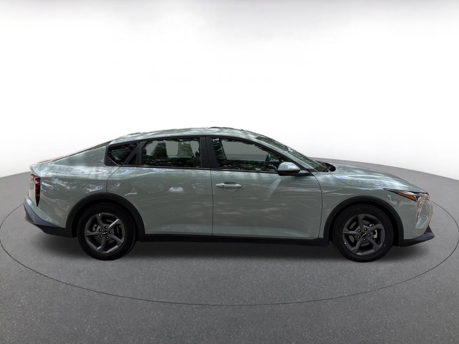 Thumbnail: 2025 Kia K4 - 23
