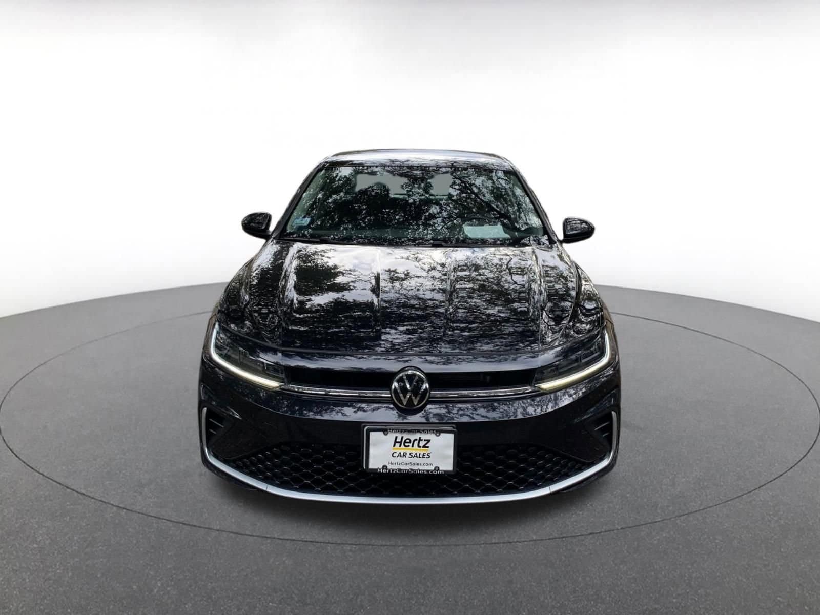 Thumbnail: 2025 Volkswagen Jetta - 2